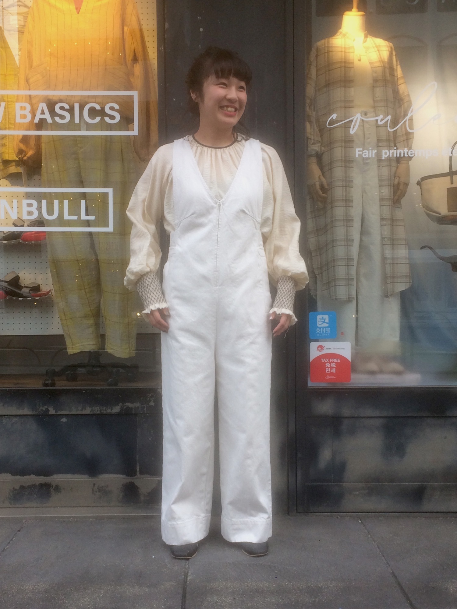Johnbull（ジョンブル）の「デニムVネックコンビネゾン（つなぎ 