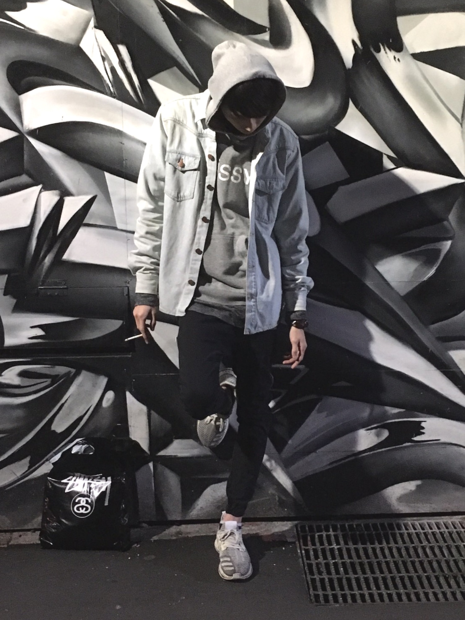 STUSSYのフォーマルスーツ/小物を使った人気ファッション