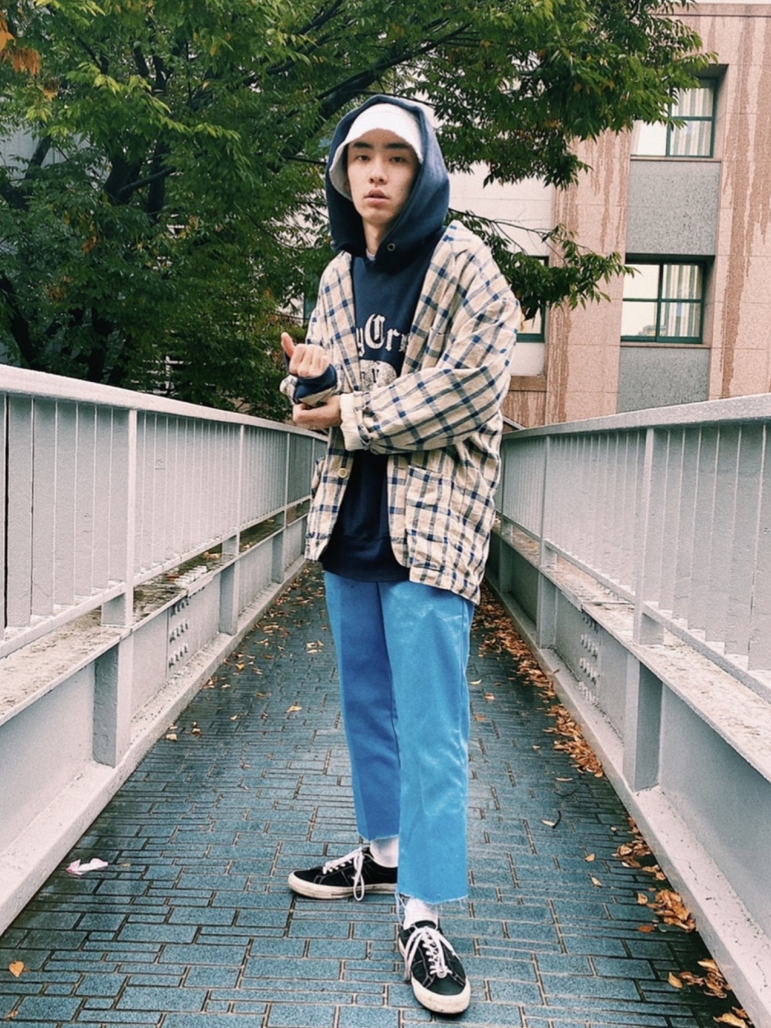 COMME des GARCONSのテーラードジャケット（ベージュ系）を使った人気