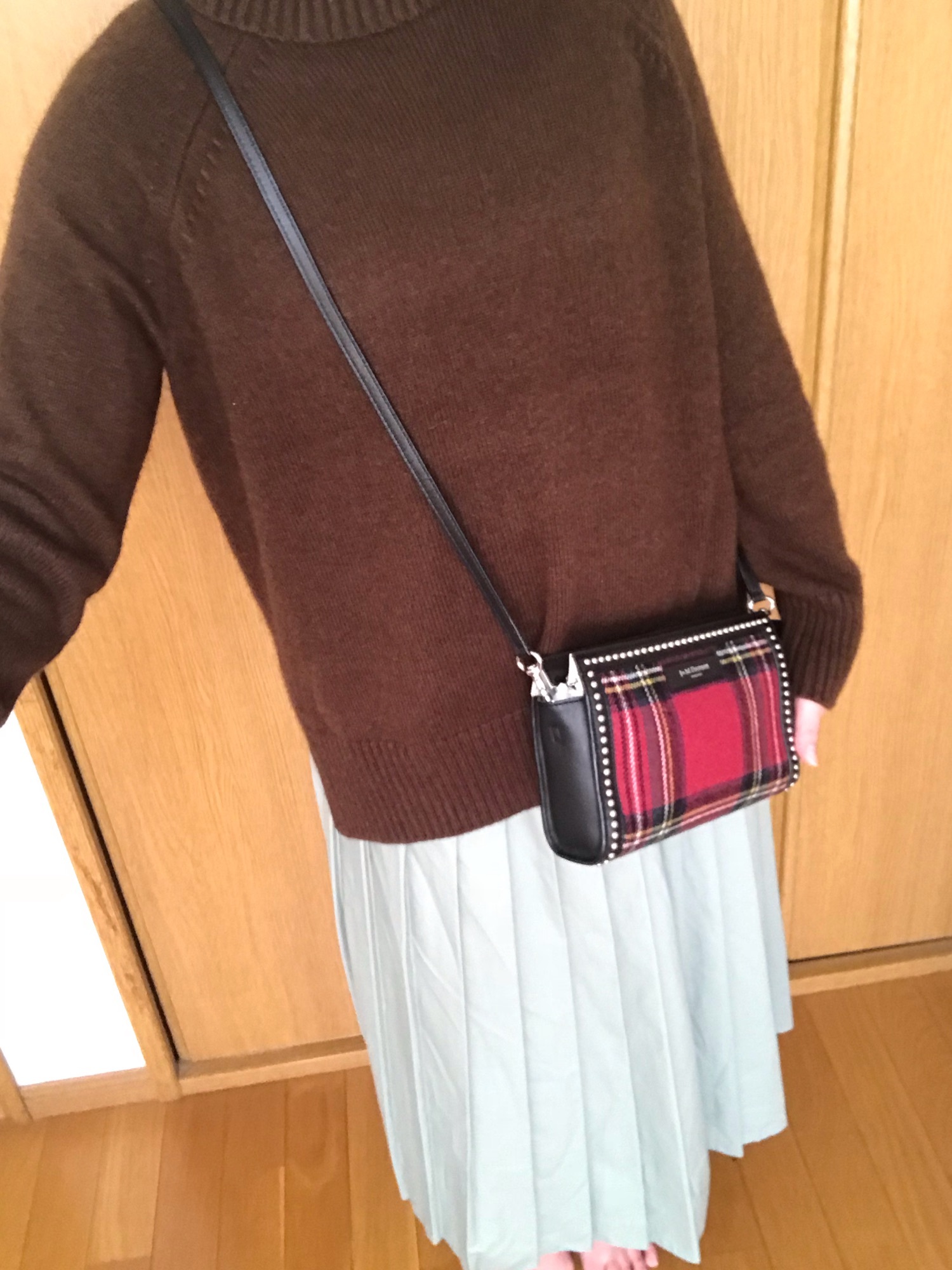 U by SPICK&SPAN（ユーバイスピックアンドスパン）の「アンゴラオフ
