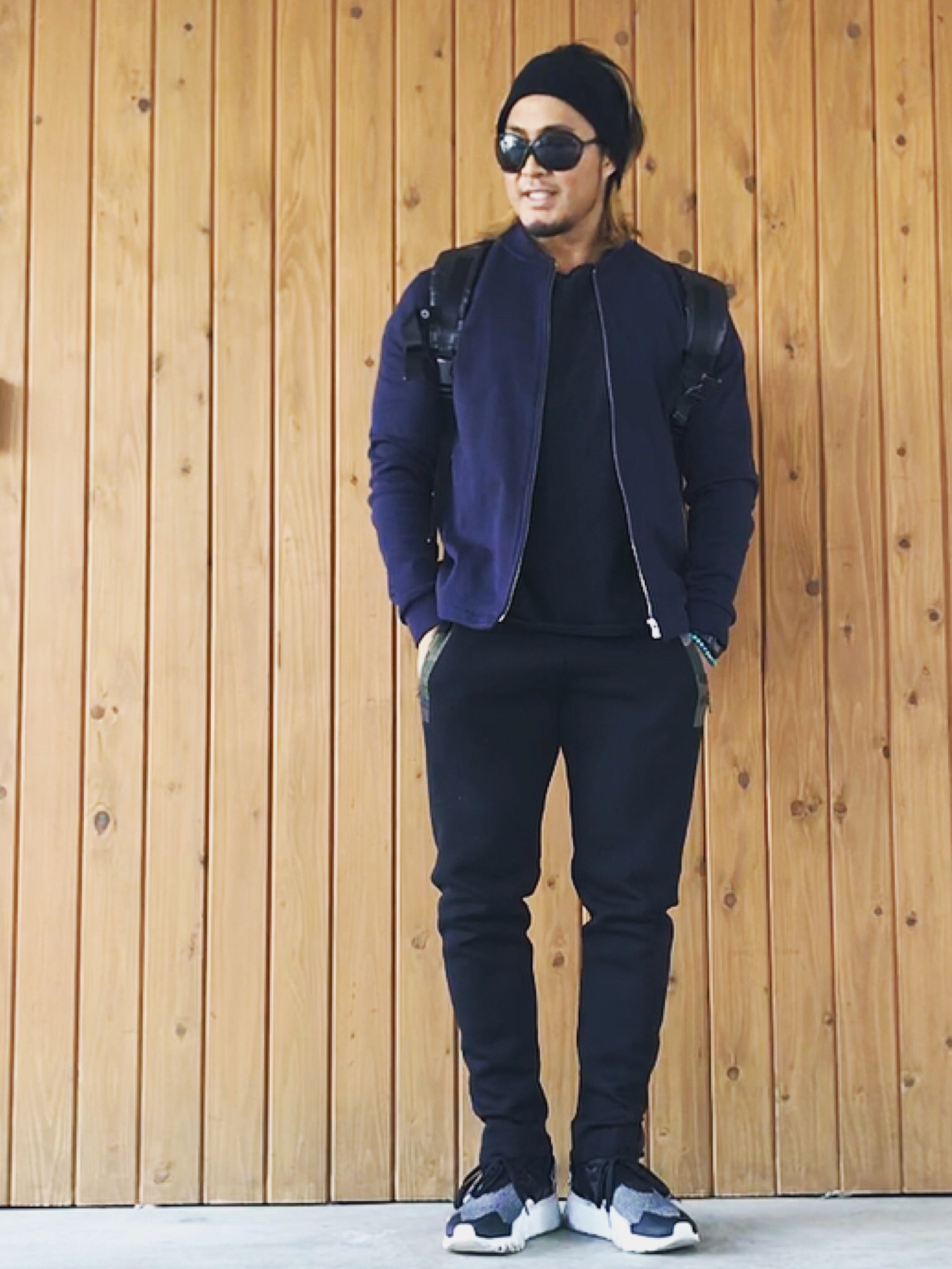 A.P.C.のノーカラージャケットを使った人気ファッション