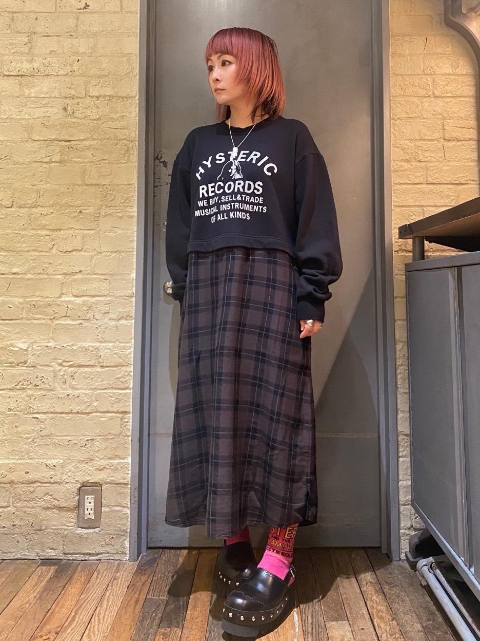 HYSTERIC GLAMOUR リメイクプルオーバーワンピース HYSTERIC GLAMOUR リメイクプルオーバーワンピース. ドッキング…