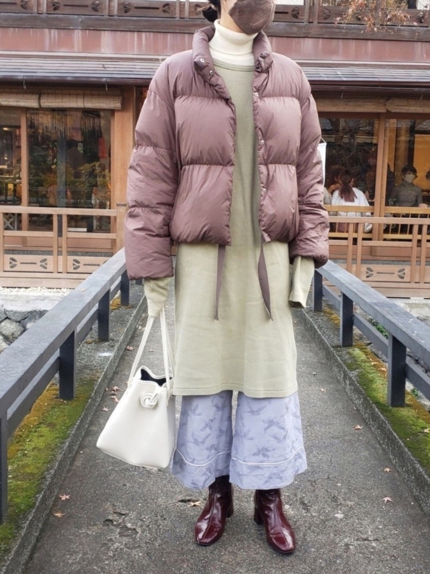 レディースミラオーウェン　今季物　完売　裾リボンショートダウンジャケット　ピンク　0サイズ