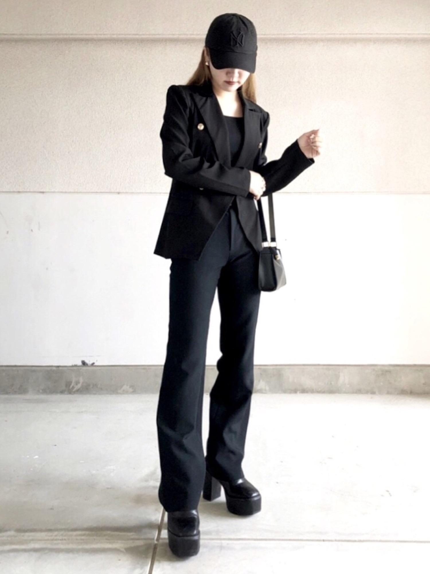 AZUL by moussy（アズールバイマウジー）の「SQUARE NECK RIB TOP