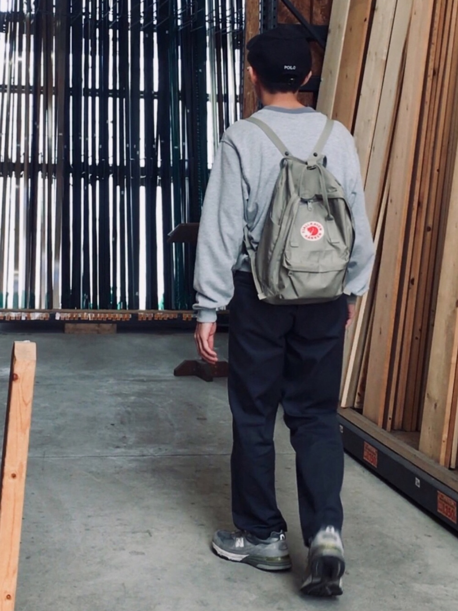 FJÄLLRÄVEN KANKEN グレー リュック