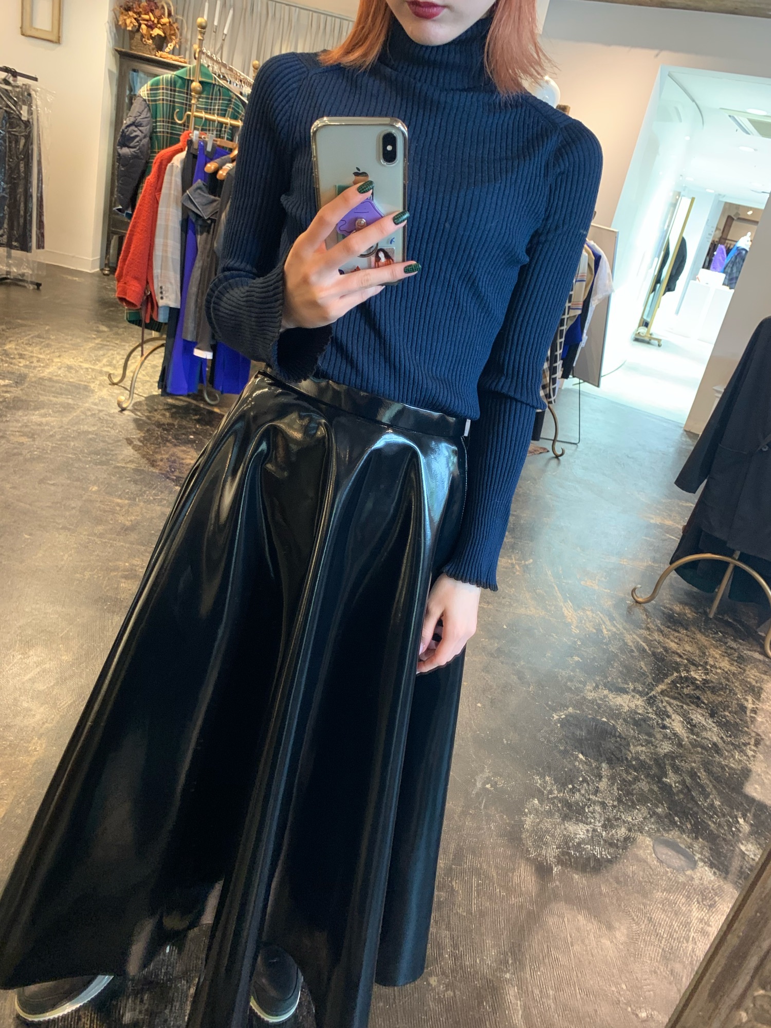 akiranaka エナメルフレアスカート AKIRANAKA（アキラナカ）の「AKIRA NAKA エナメルフレアスカート