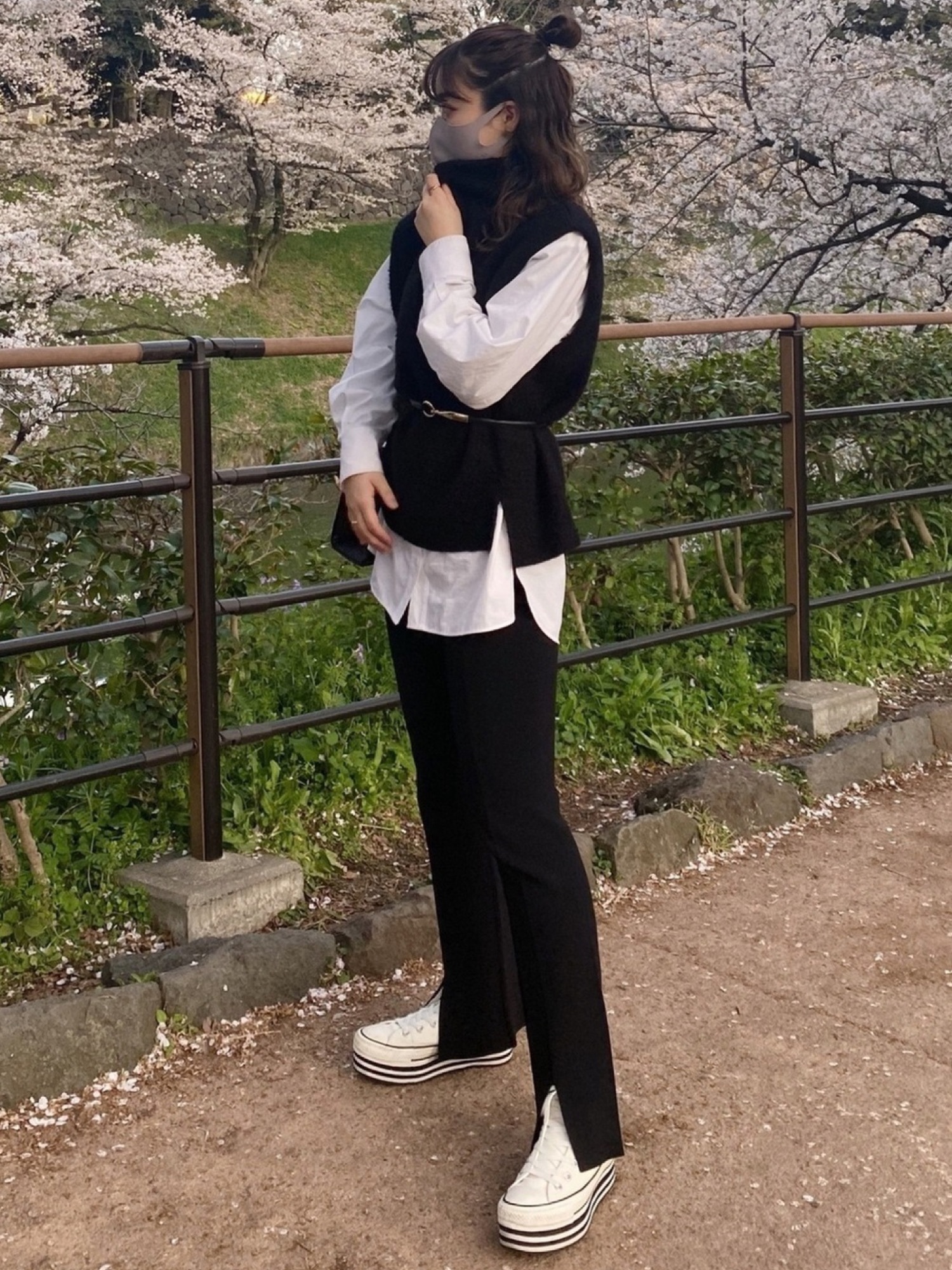 Mila Owen（ミラオーウェン）の「センタースリットニット美脚パンツ