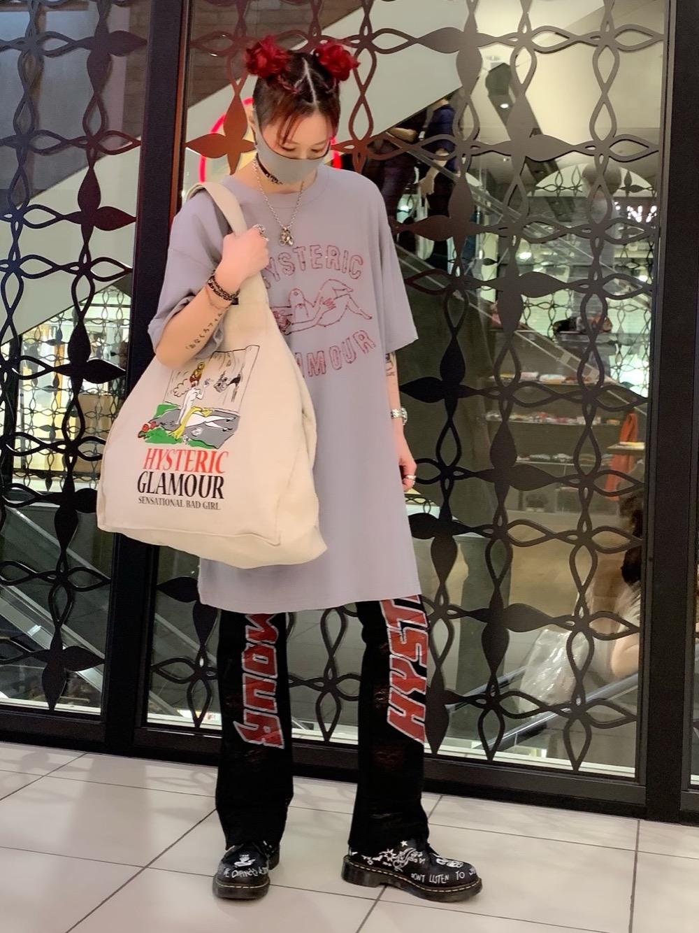 ミ*ミ様 HYSTERIC GLAMOUR トートバッグ 未使用】HYSTERIC GLAMOUR スモーキングガール トートバッグ