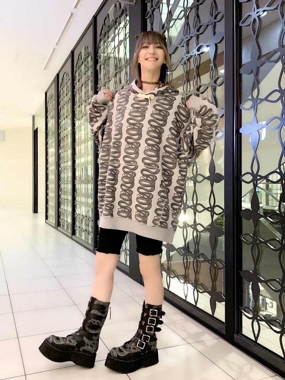 HYSTERIC GLAMOUR（ヒステリックグラマー）の「SNAKE LOOP柄 オーバー