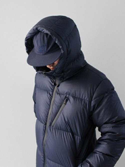 M.V.P.（エムブイピー）の「M.V.P. x AVIREX HOODED DOWN JACKET 