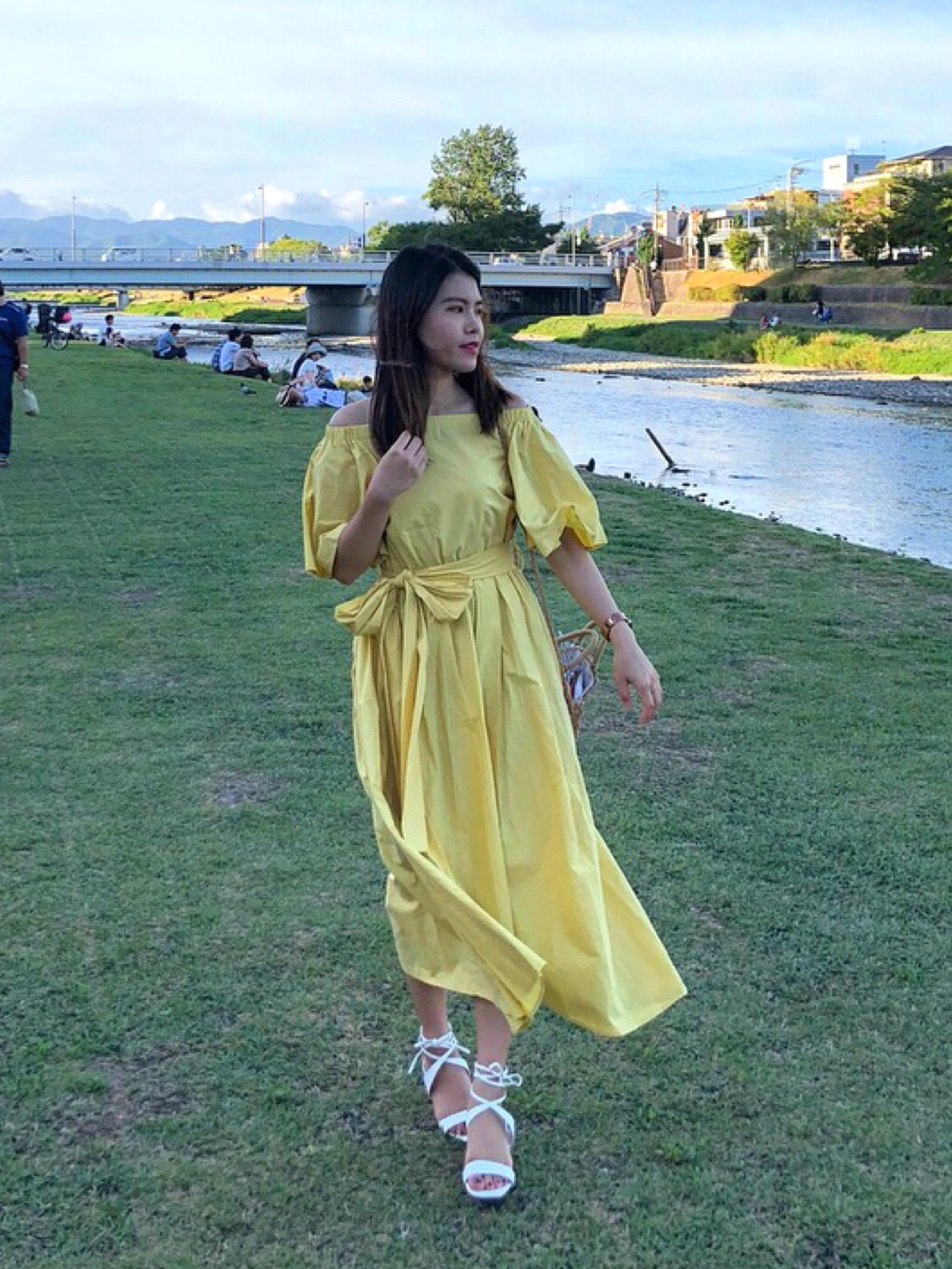 美人百花6月号掲載/泉里香さん着用】ウエストマークタフタミドル