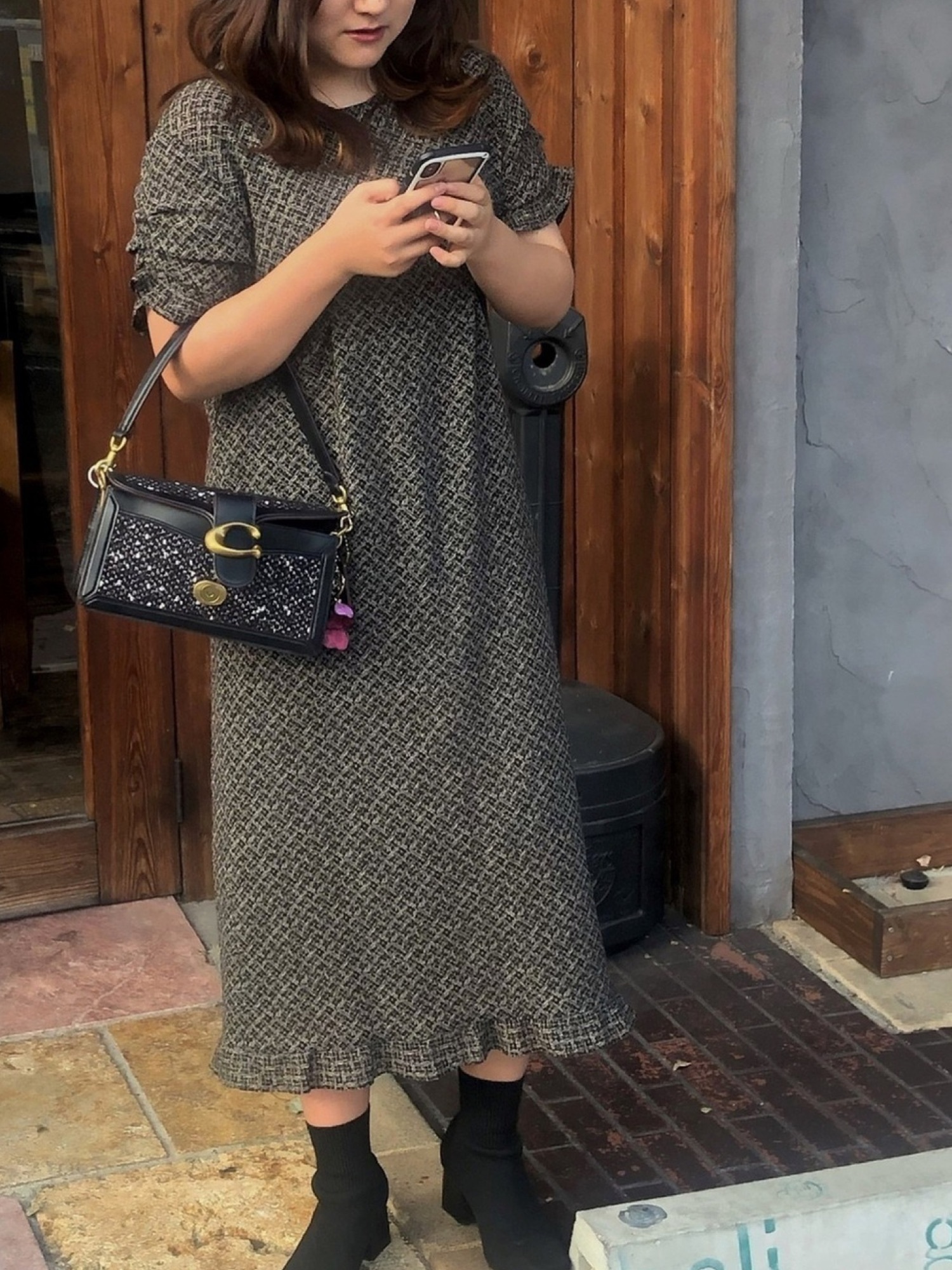 Coach コーチタビー ショルダー バッグ 26 黒Kokiさん着用モデル