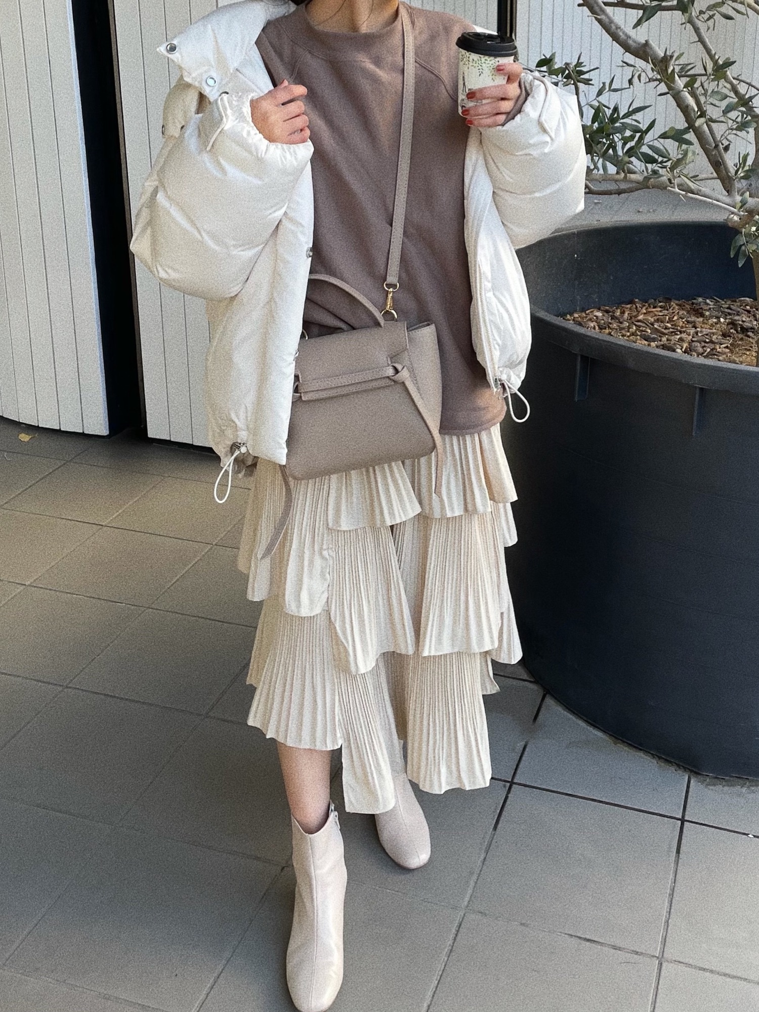 SNIDEL スナイデル ミドルフレンチダウン フード付き コート SNIDEL（スナイデル）の「ミドルフレンチダウン（ダウンジャケット