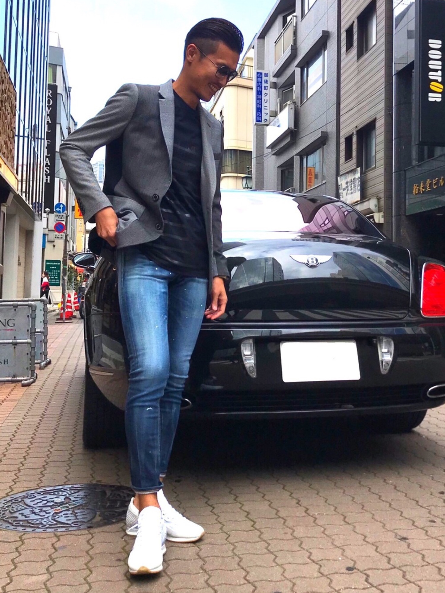 1piu1uguale3 RELAXのタンクトップを使ったメンズ人気ファッション