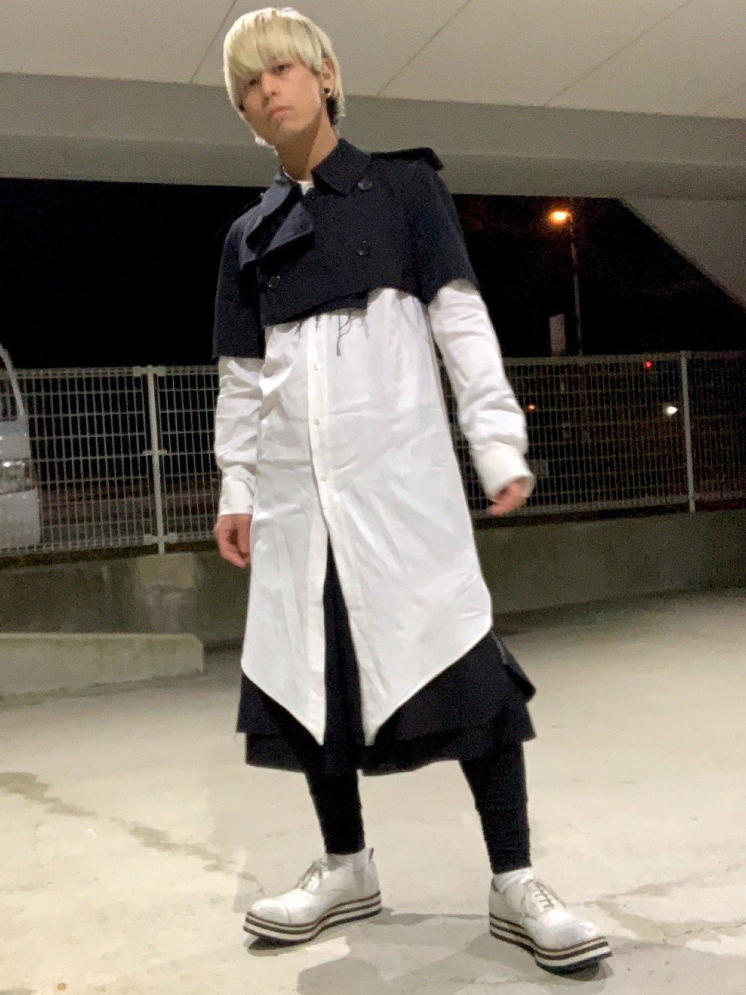 COMME des GARCONSのドレスシューズ（ホワイト系）を使った人気 