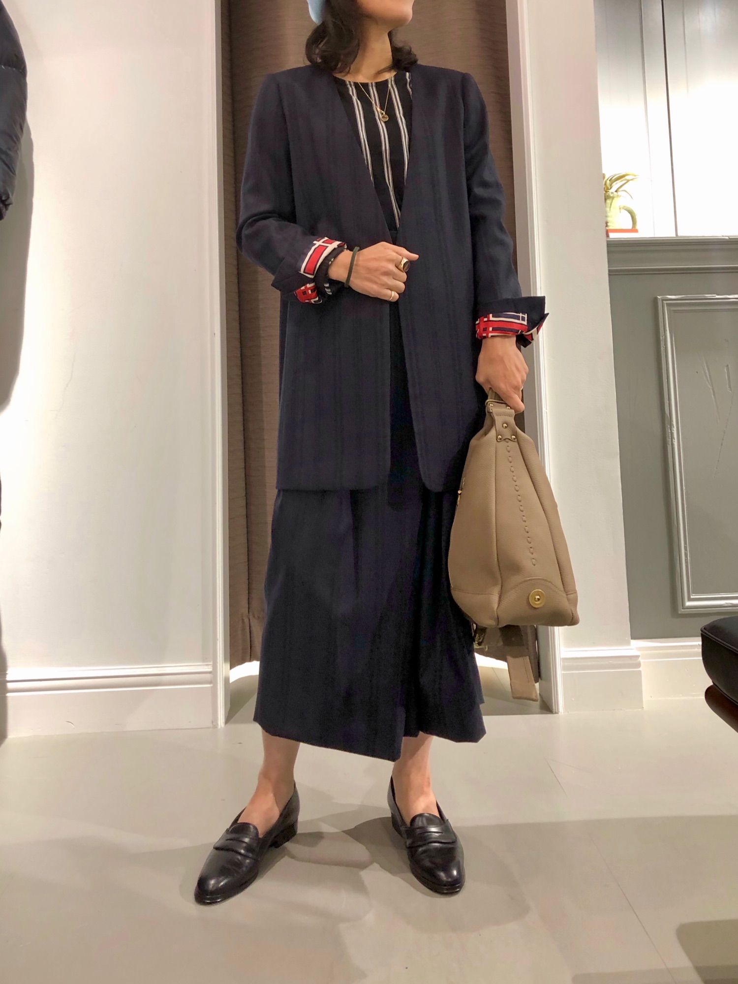 m's braqueのノーカラージャケットを使った人気ファッション