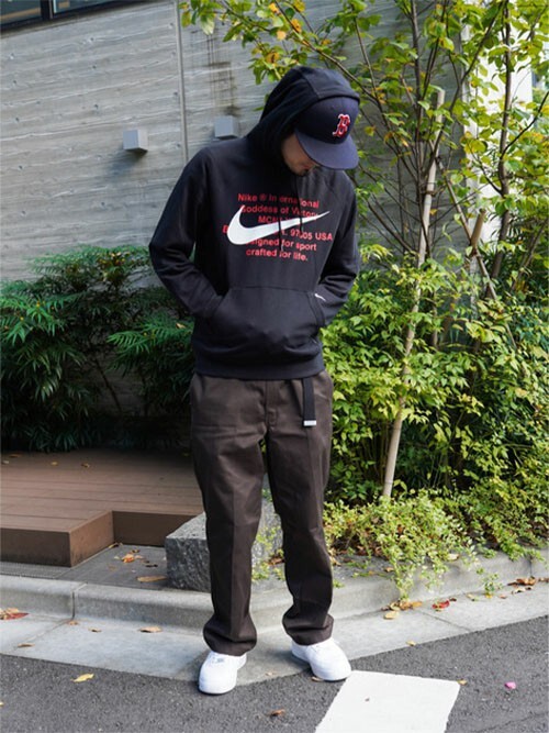 NIKE（ナイキ）の「NIKE SWOOSH FRENCH TERRY PULLOVER HOODIE