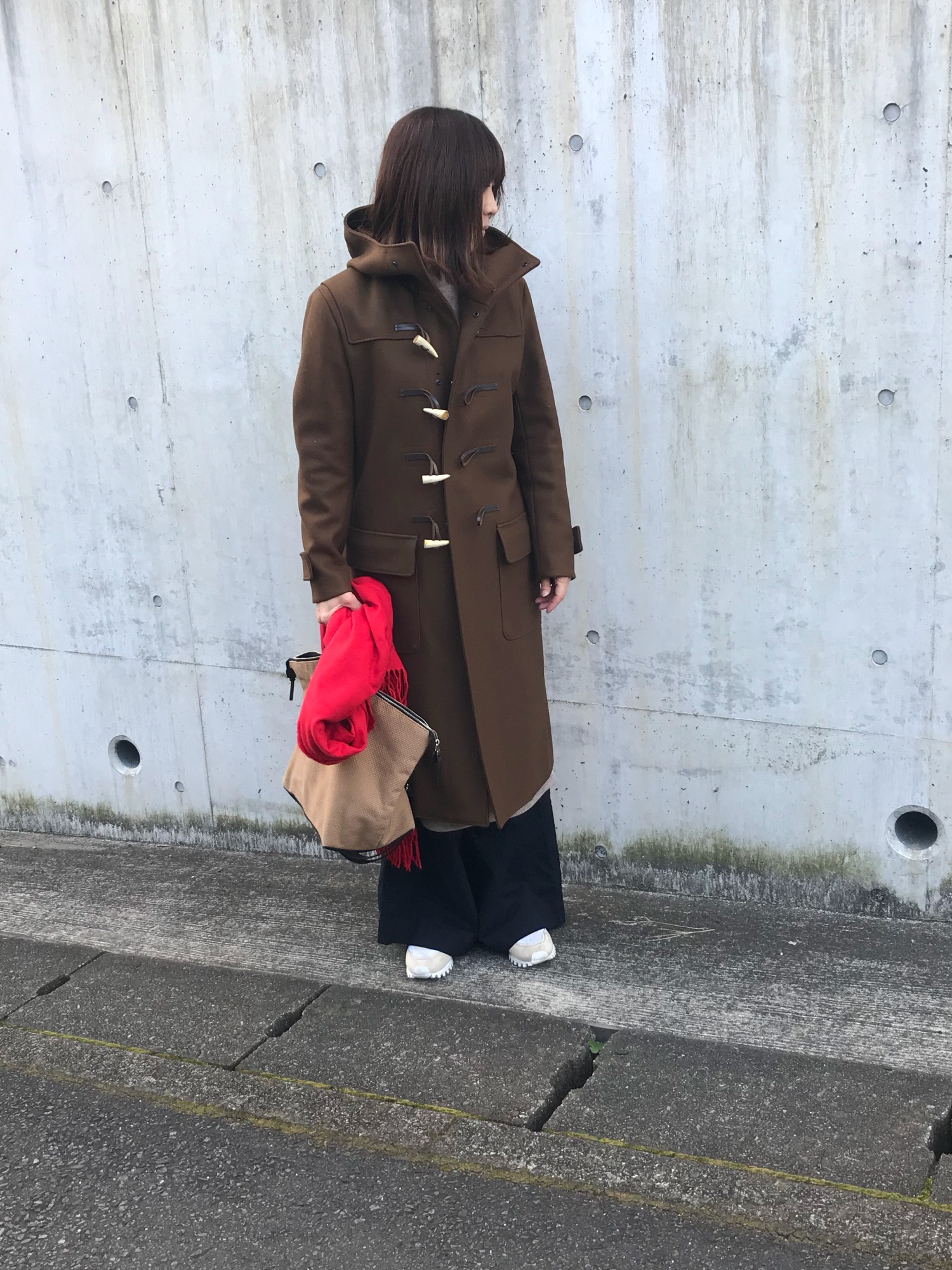 08sircusのダッフルコートを使ったレディース人気ファッション