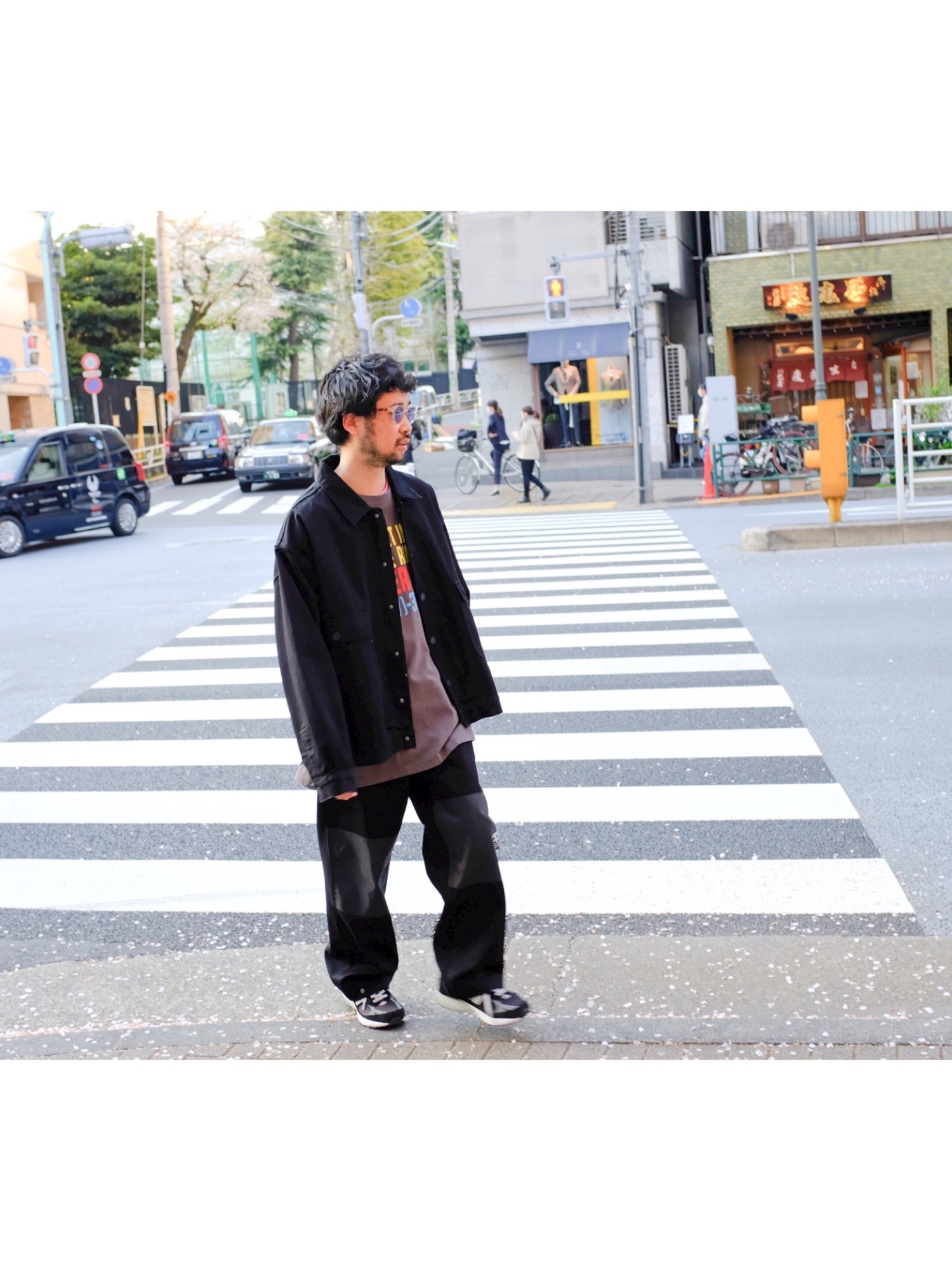 WILLY CHAVARRIAのデニムジャケットを使った人気ファッション