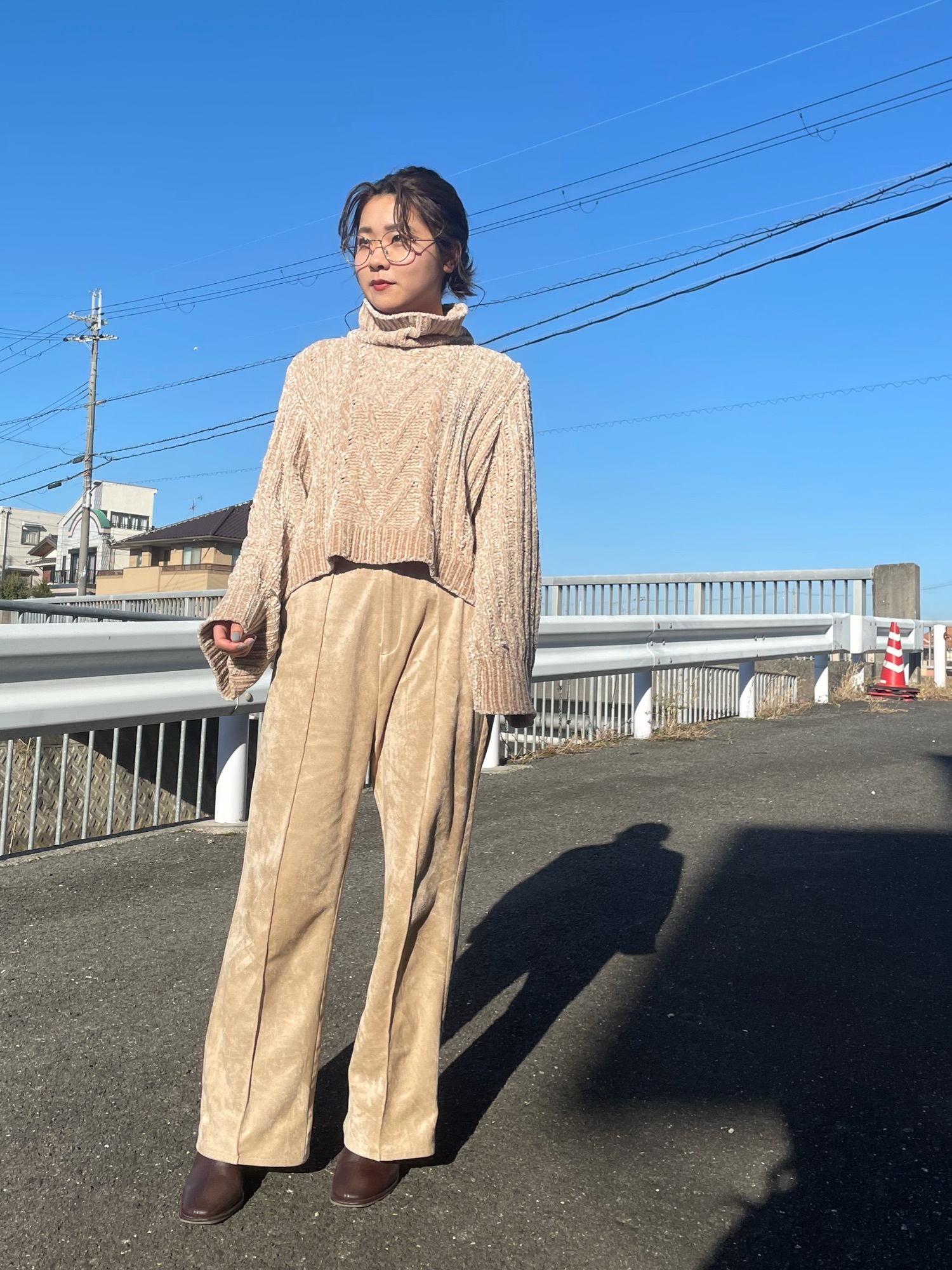 【Kastane 】ベロアモールニットプルオーバー ライトベージュ Kastane（カスタネ）の「ベロアモールニットプルオーバー（ニット