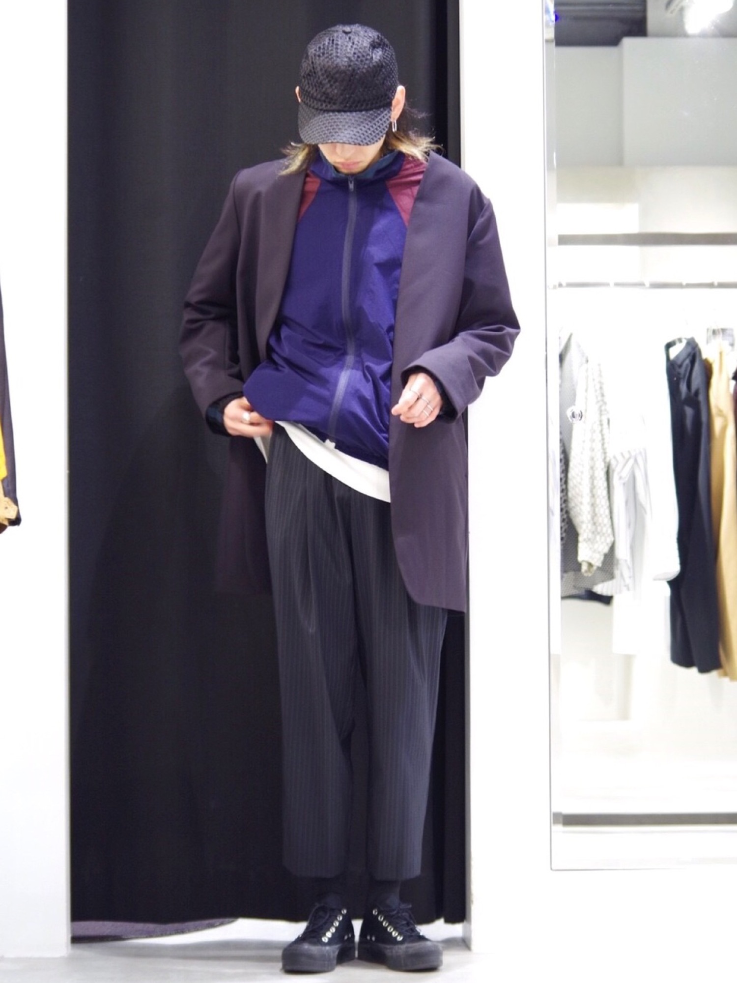 Lui's 高級ノーカラージャケット Lui's（ルイス）の「高級ノーカラーロングジャケット（ノーカラー