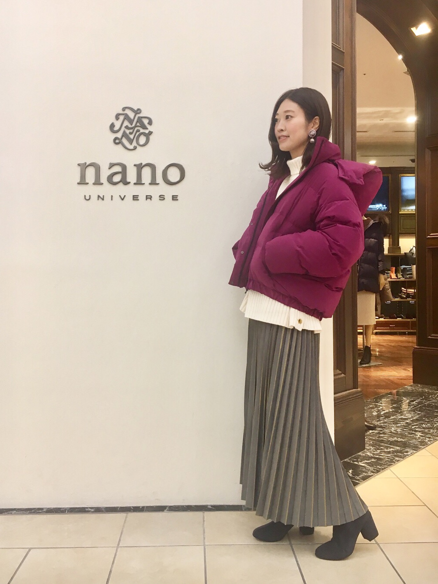 NANO universe（ナノユニバース）の「東原亜希×西川ダウン/オーバー