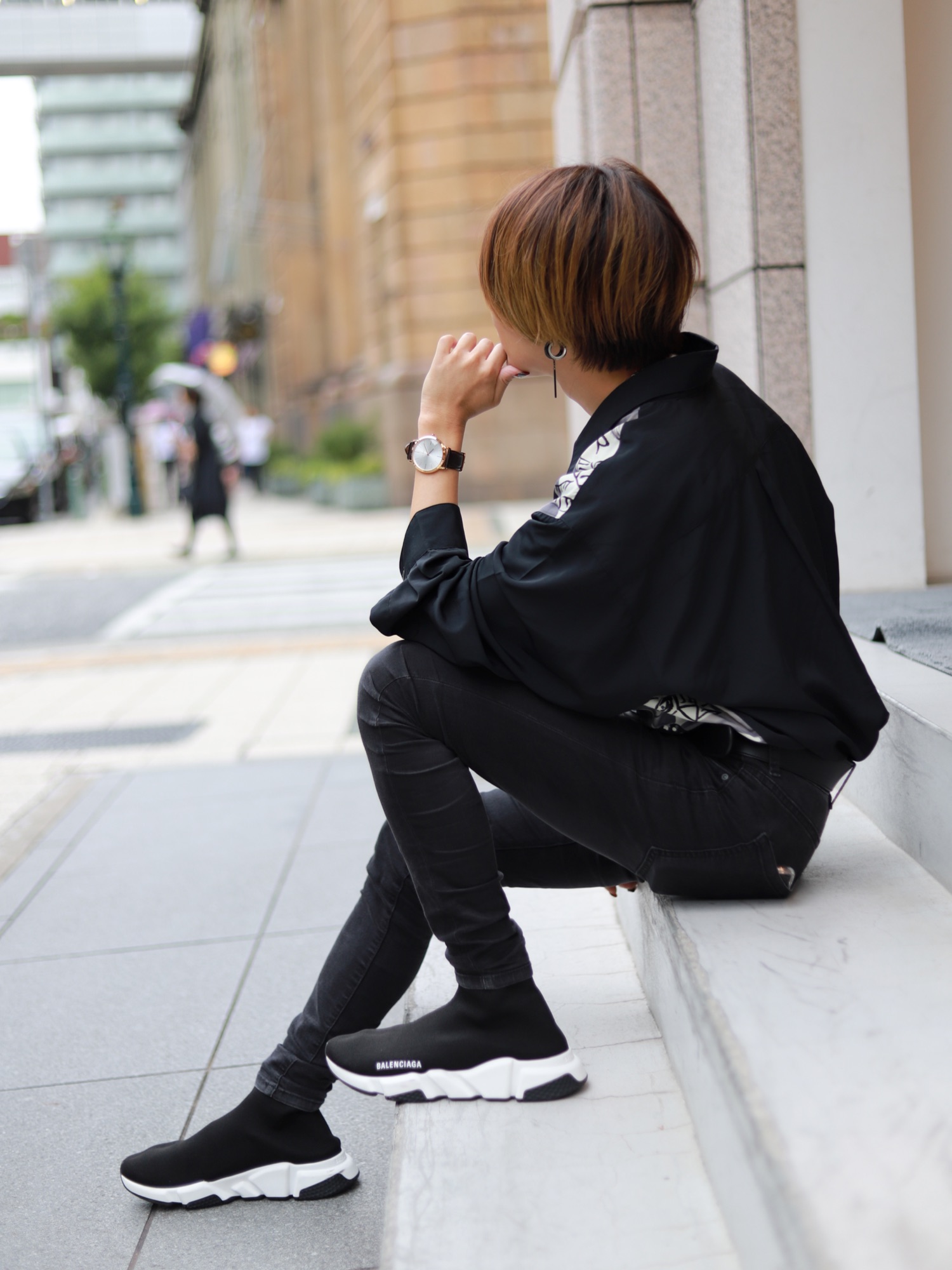 ユニークを着こなして！ BALENCIAGA スニーカー 洗練スニーカー】大人の“2強ブランド”はバレンシアガとボッテガ