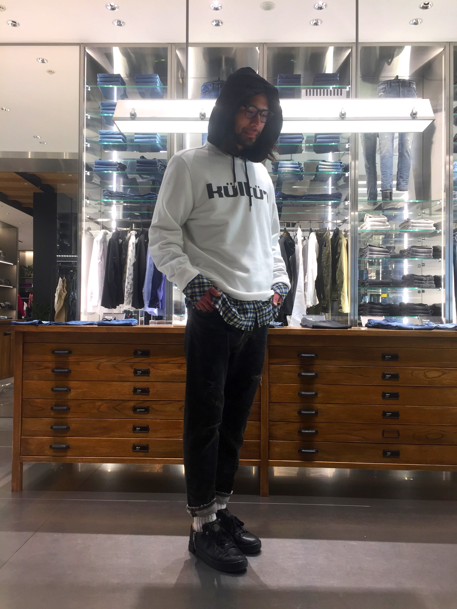 DIESELのアイテムを使った「シャツパーカー」の人気ファッション 