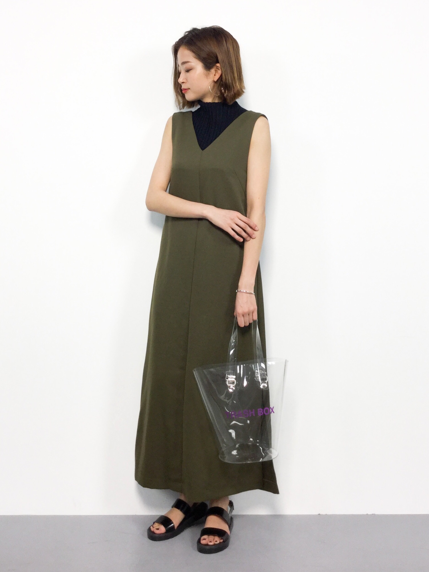 NANO universe（ナノユニバース）の「バックリボンサイドスリット  