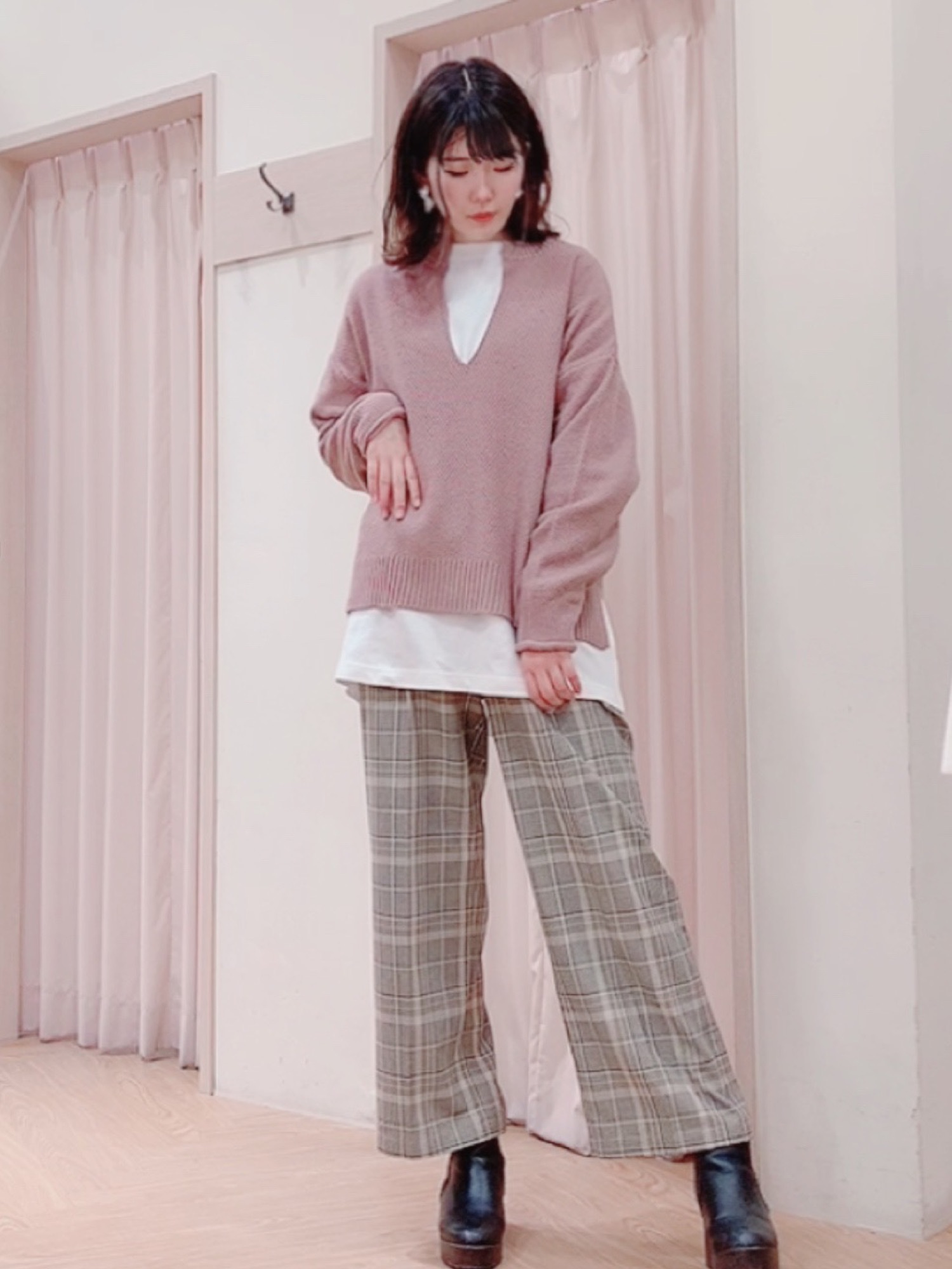 ルネ　未使用　ベージュパンツ zzy4524b1277_l_a001.jpg
