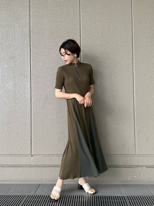 UNITED TOKYO（ユナイテッドトウキョウ）の「フロントジップワンピース