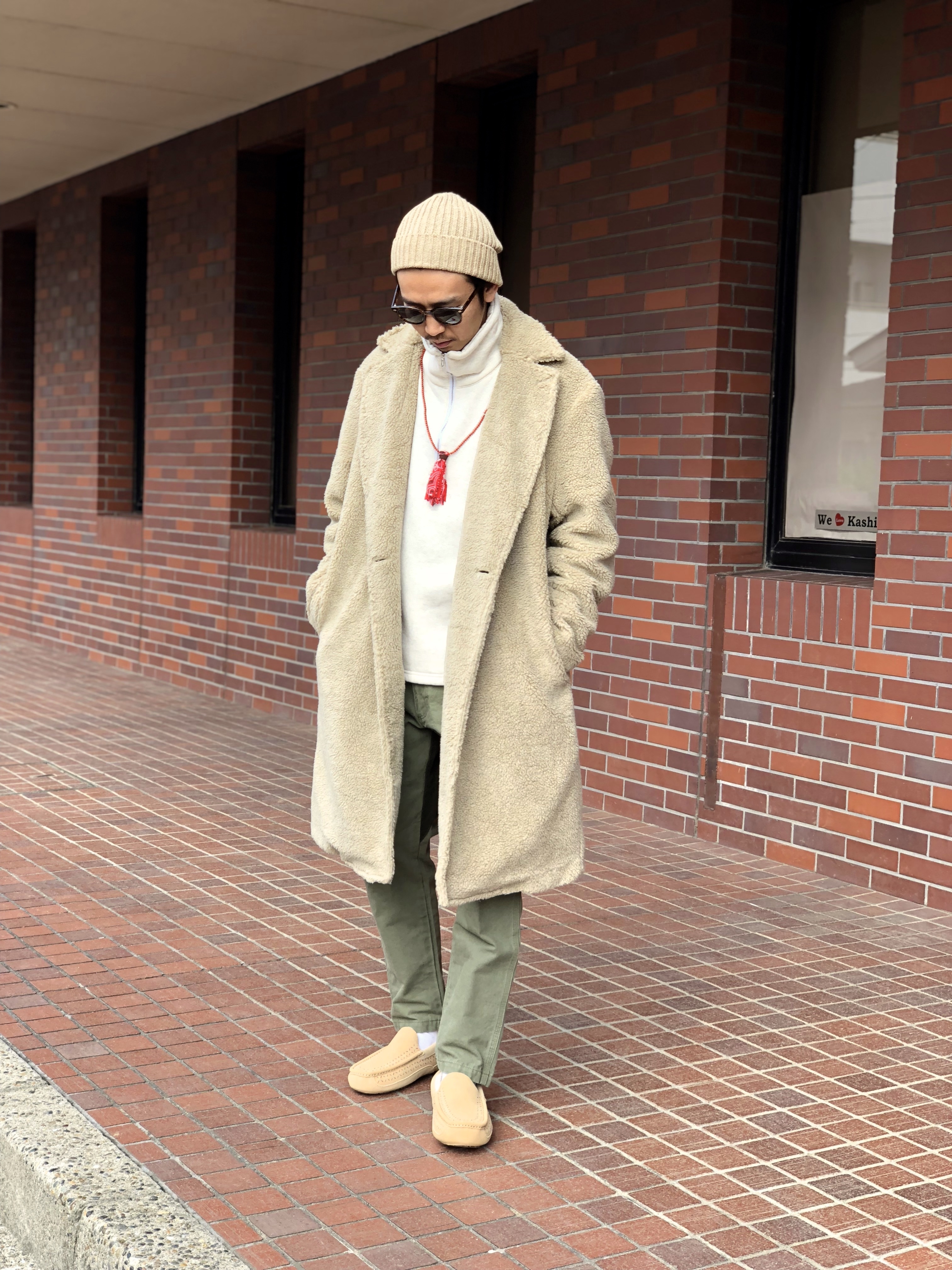 チェスターコートを使った「White Mountaineering」の人気ファッション