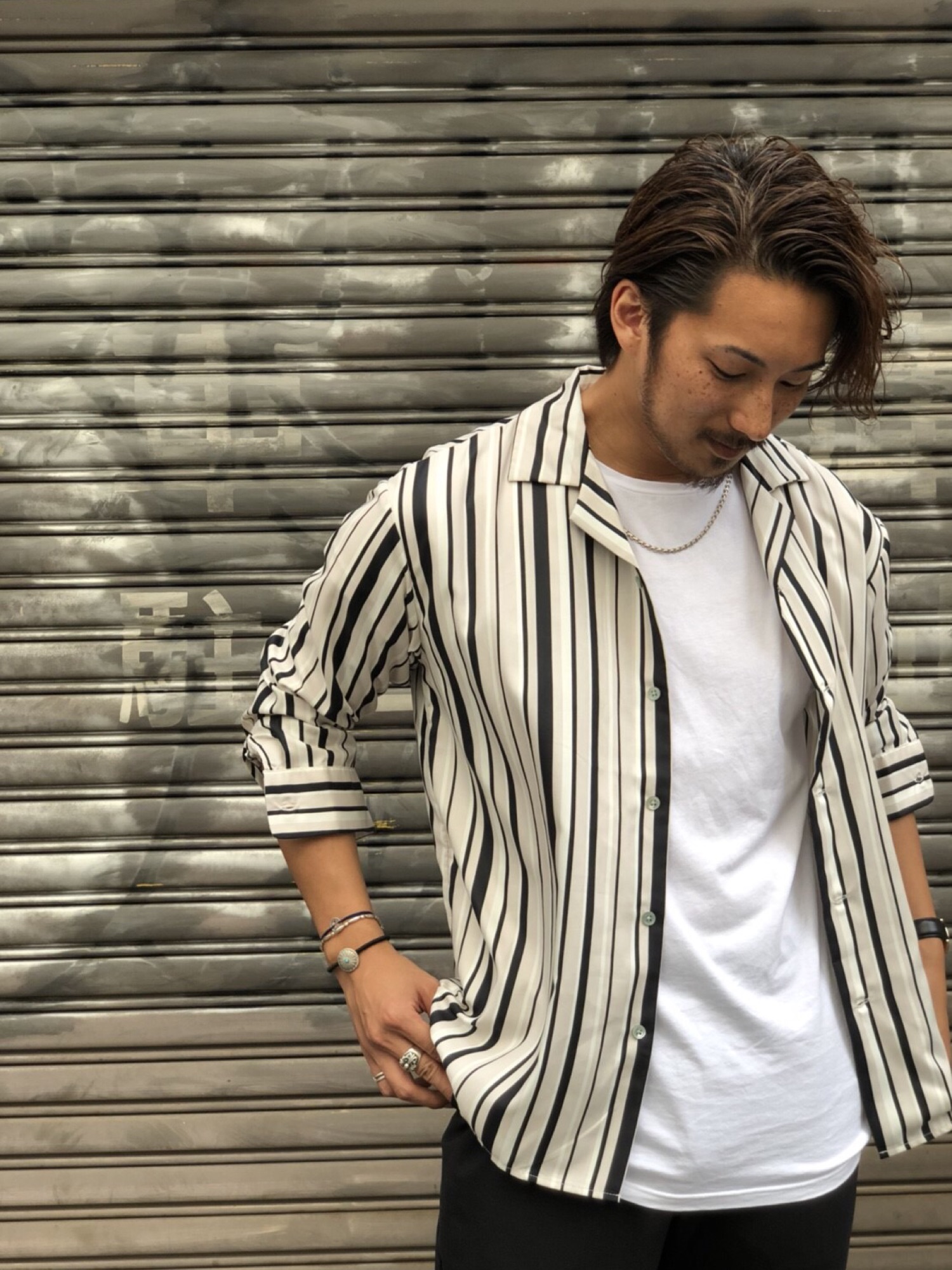 ◇マルチストライプ オープンカラーシャツを使った人気ファッション