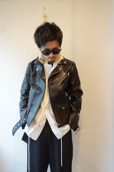 DIGAWELのライダースジャケットを使った人気ファッション