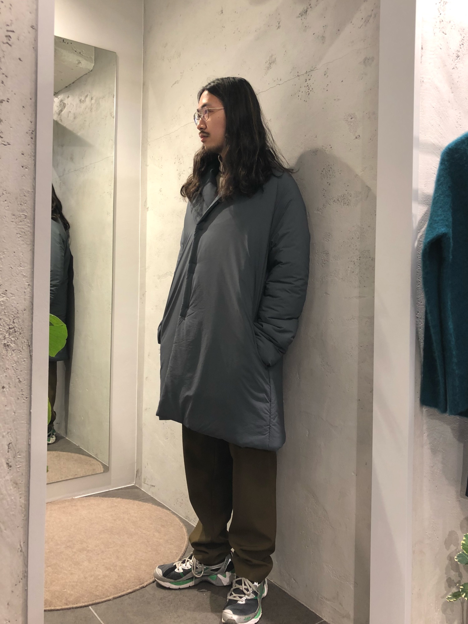 MINOTAURのチェスターコートを使った人気ファッションコーディネート 