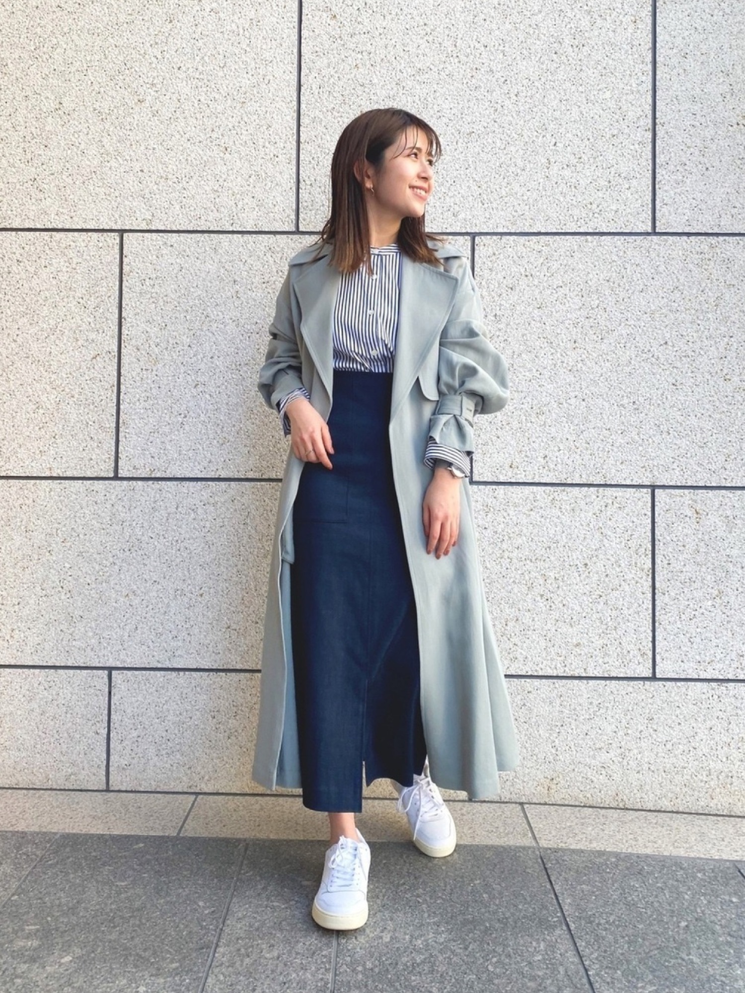 ROPE'（ロペ）の「【軽量】ニュースタンダードエアリートレンチコート