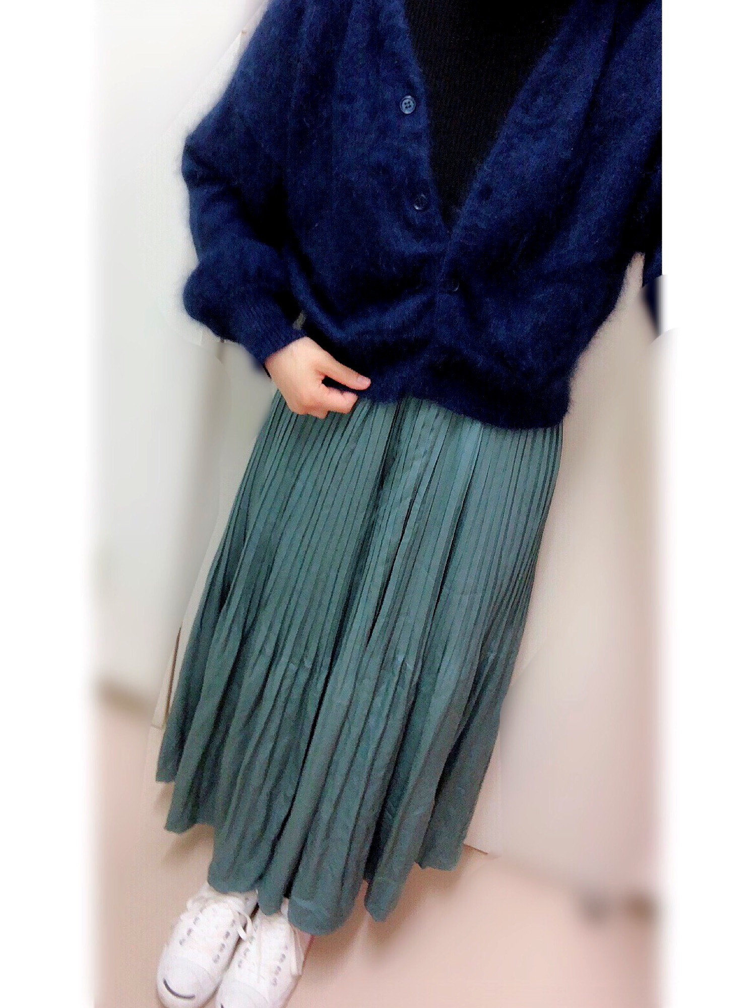 another edition/カーデ Another Edition（アナザーエディション）の「アンゴラVネック