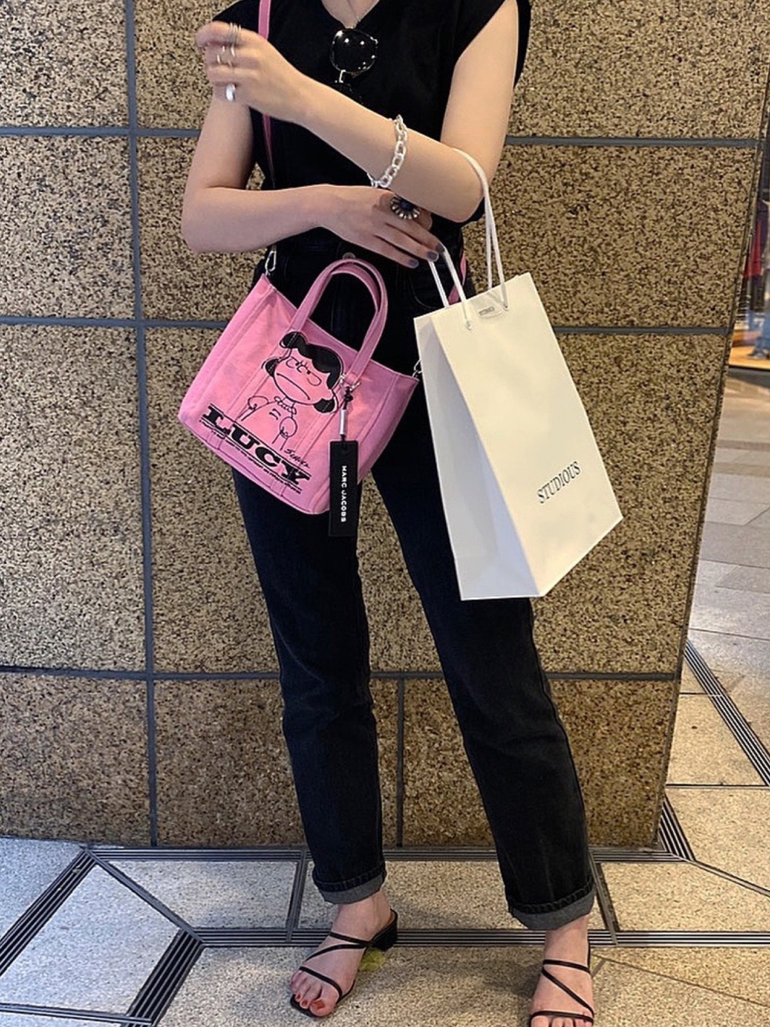 MARC JACOBS（マークジェイコブス）の「THE TAG TOTE PEANUTS/ザ タグ