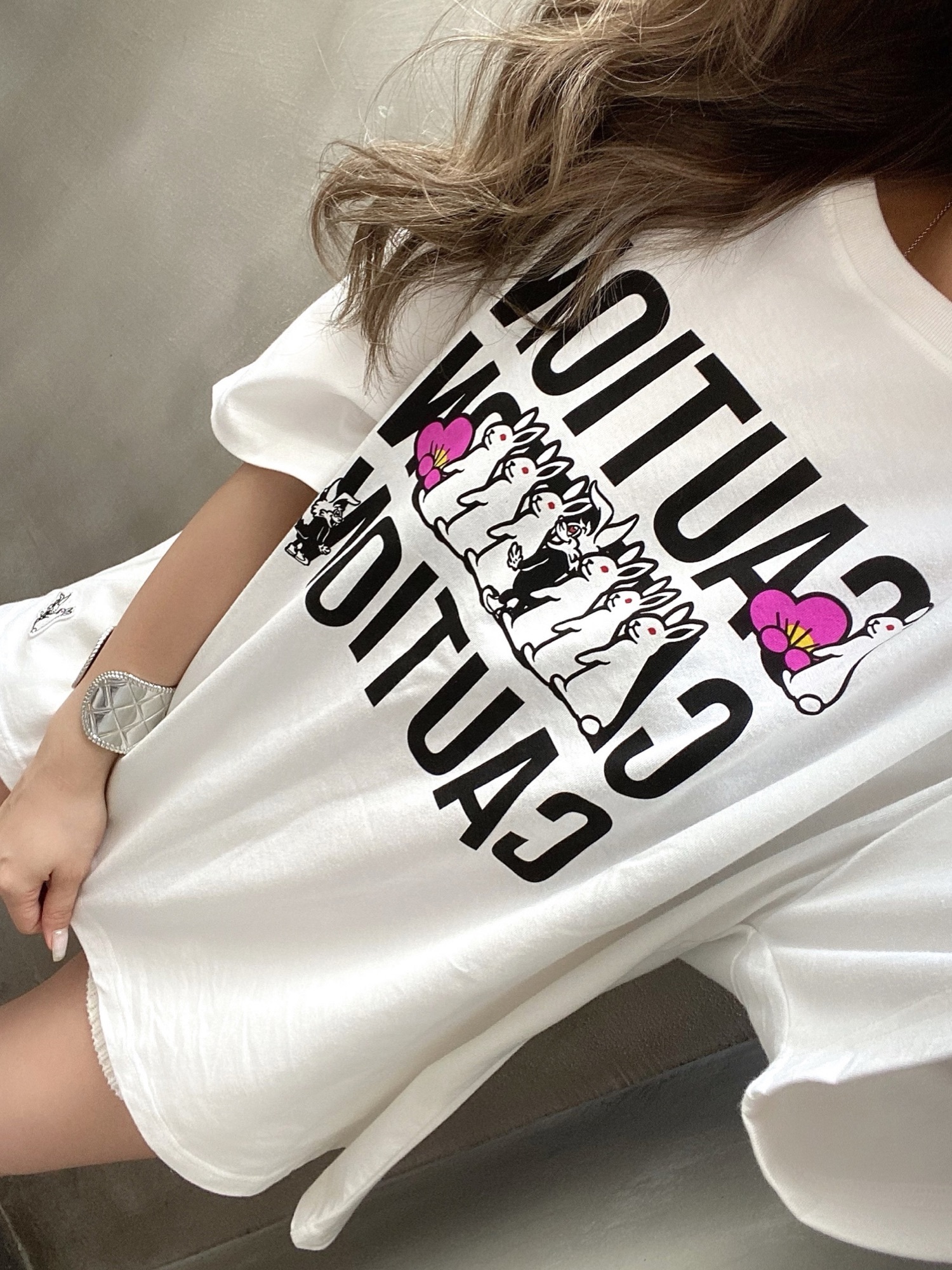GYDA（ジェイダ）の「GYDA×#FR2梅 Rubbie Bunny CAUTION BIG Tシャツ