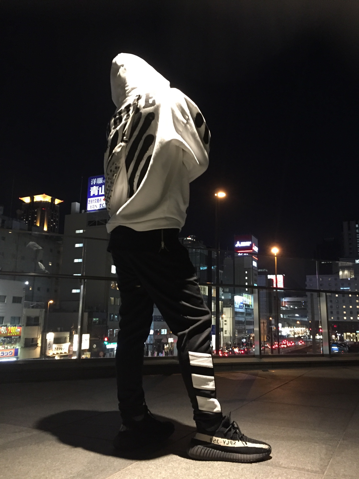 JIMMY CHOOのボディバッグ/ウエストポーチ（ホワイト系）を使った人気