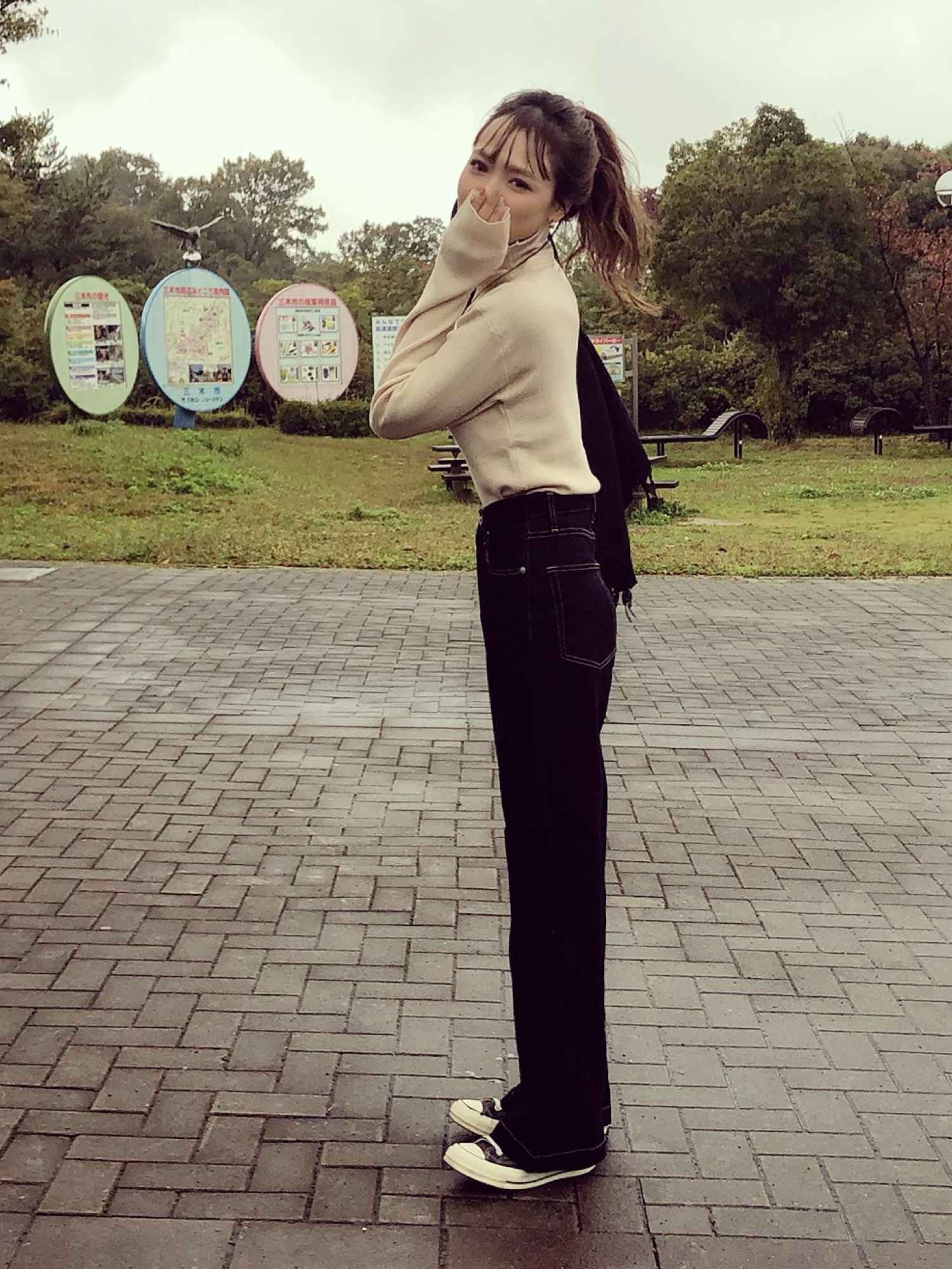 【ポム】stretch highwaist denim Buy Now Chemistry Dark Wash Denim Mid Rise Straight Leg