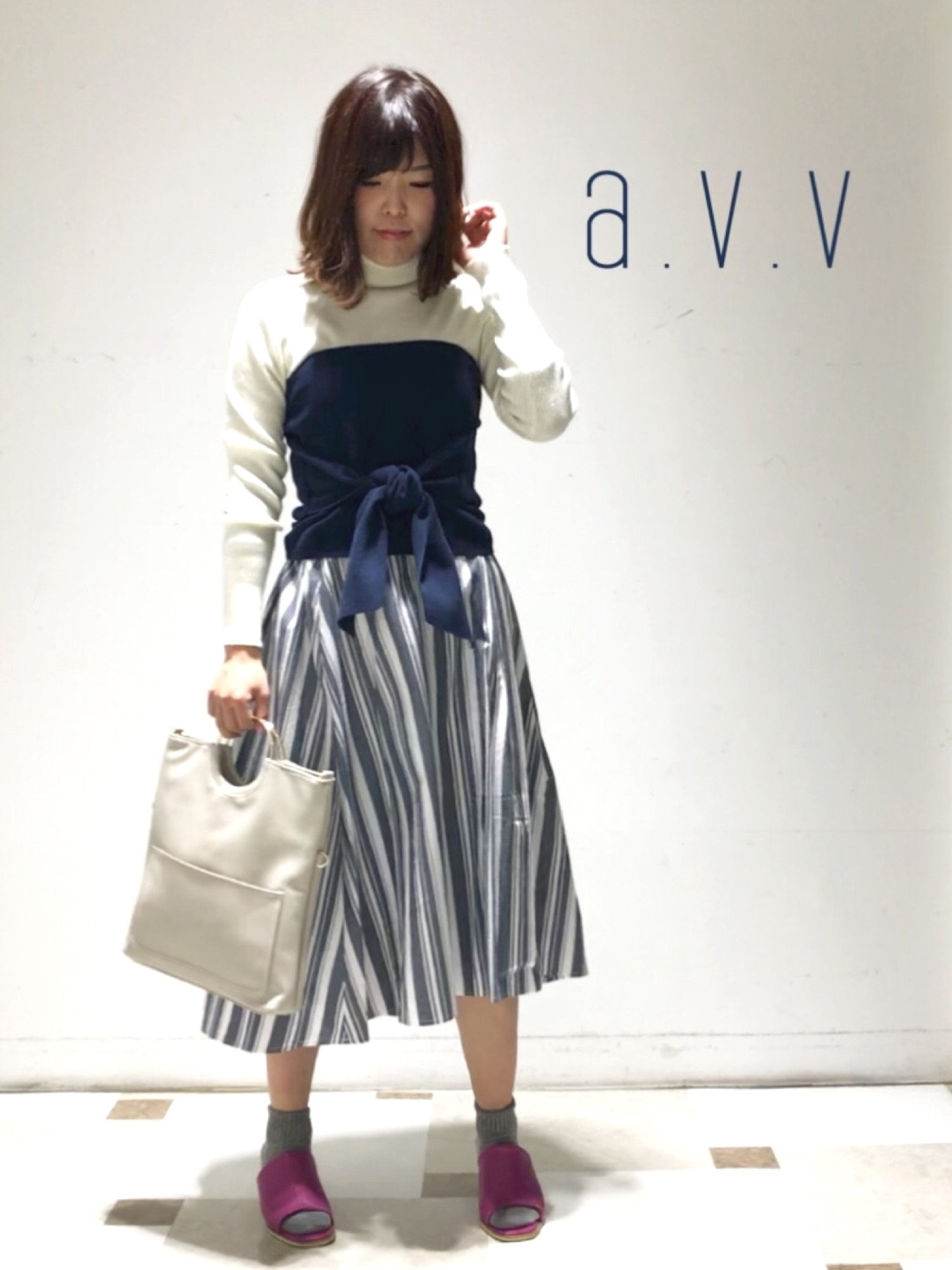 a.v.v（アーヴェヴェ）の「デニムクラッチバッグ（ショルダーバッグ 