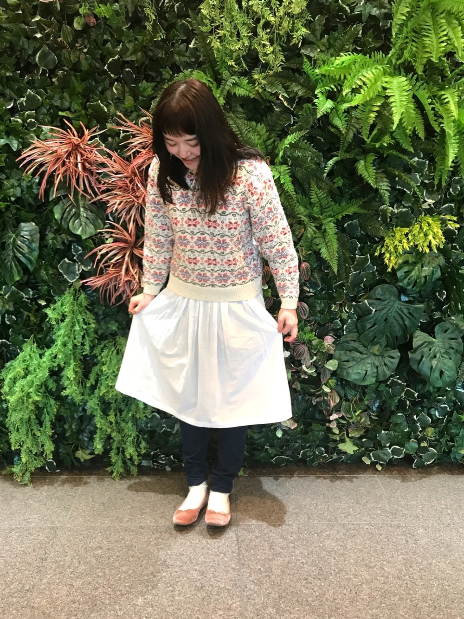 PAR ICI  アスパラととうもろこしの刺繍　ワンピース PAR ICI（パーリッシィ）の「トウモロコシとアスパラ刺繍 タック