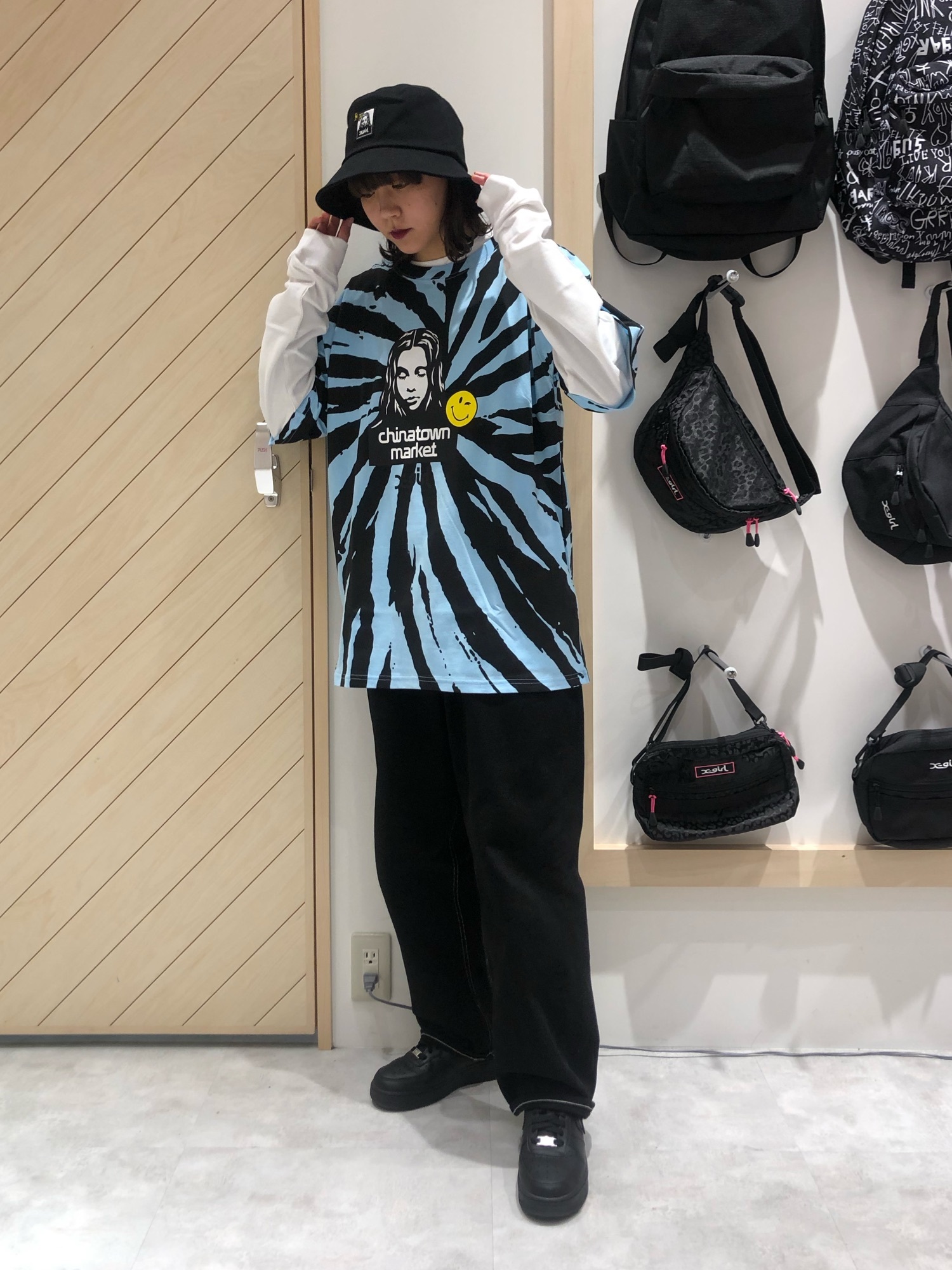 X-girl（エックスガール）の「X-girl × CHINATOWN MARKET SMILEY(R