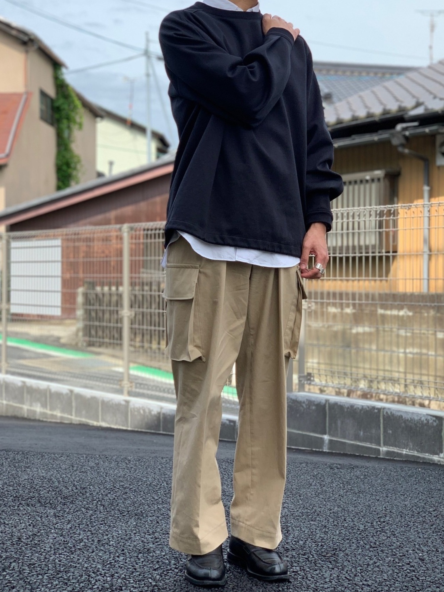 THE RERACSのスウェットを使ったメンズ人気ファッションコーディネート