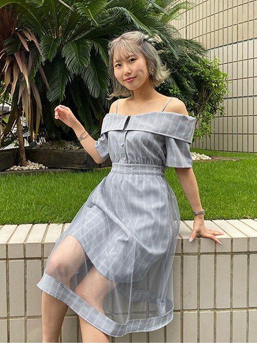 CECIL McBEE（セシルマクビー）の「チェック柄オフショル