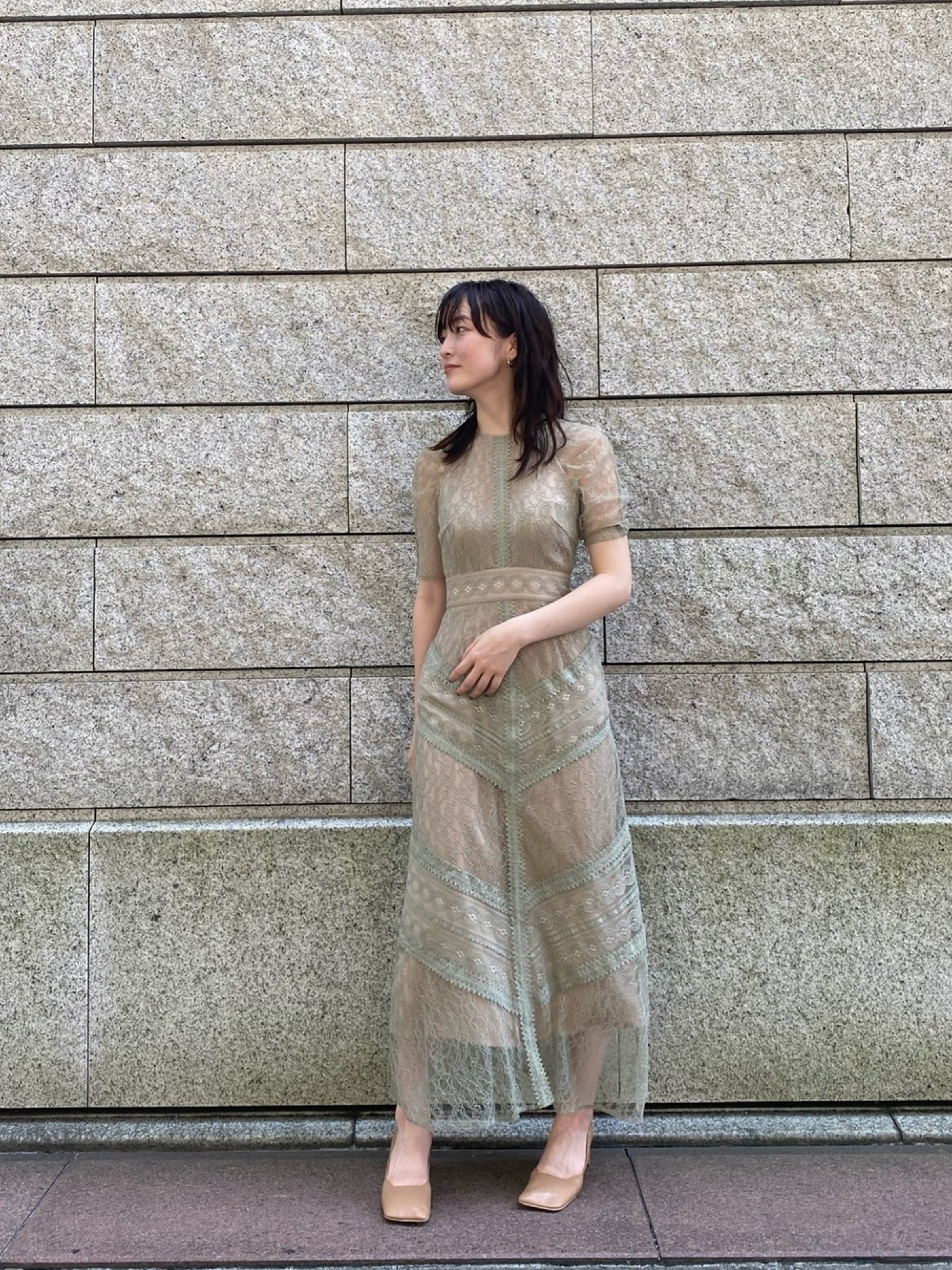 LAGUNAMOON（ラグナムーン）の「LADYショルダーギャザーレース