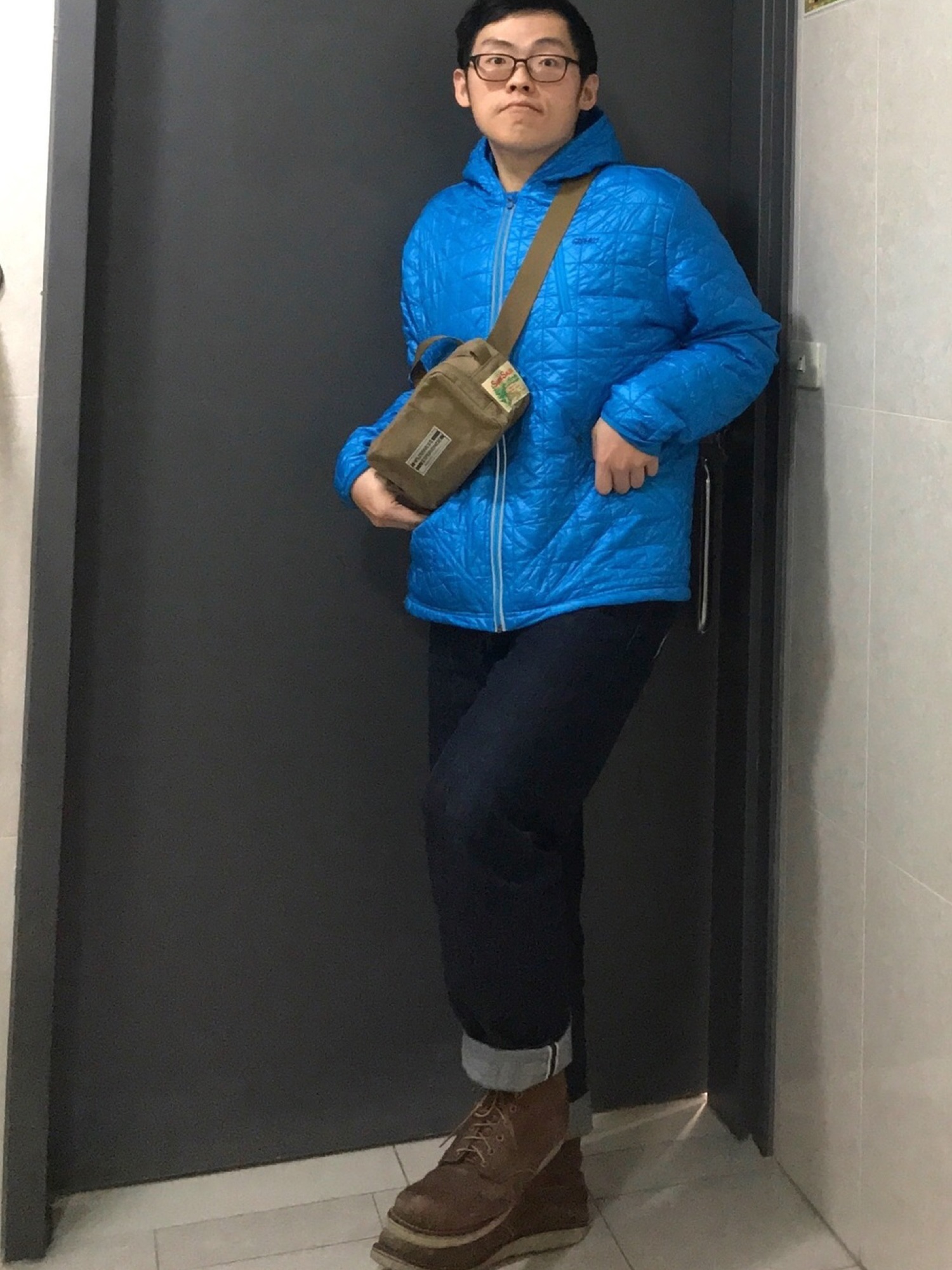 ボディバッグ/ウエストポーチを使った「EVISU」の人気ファッション