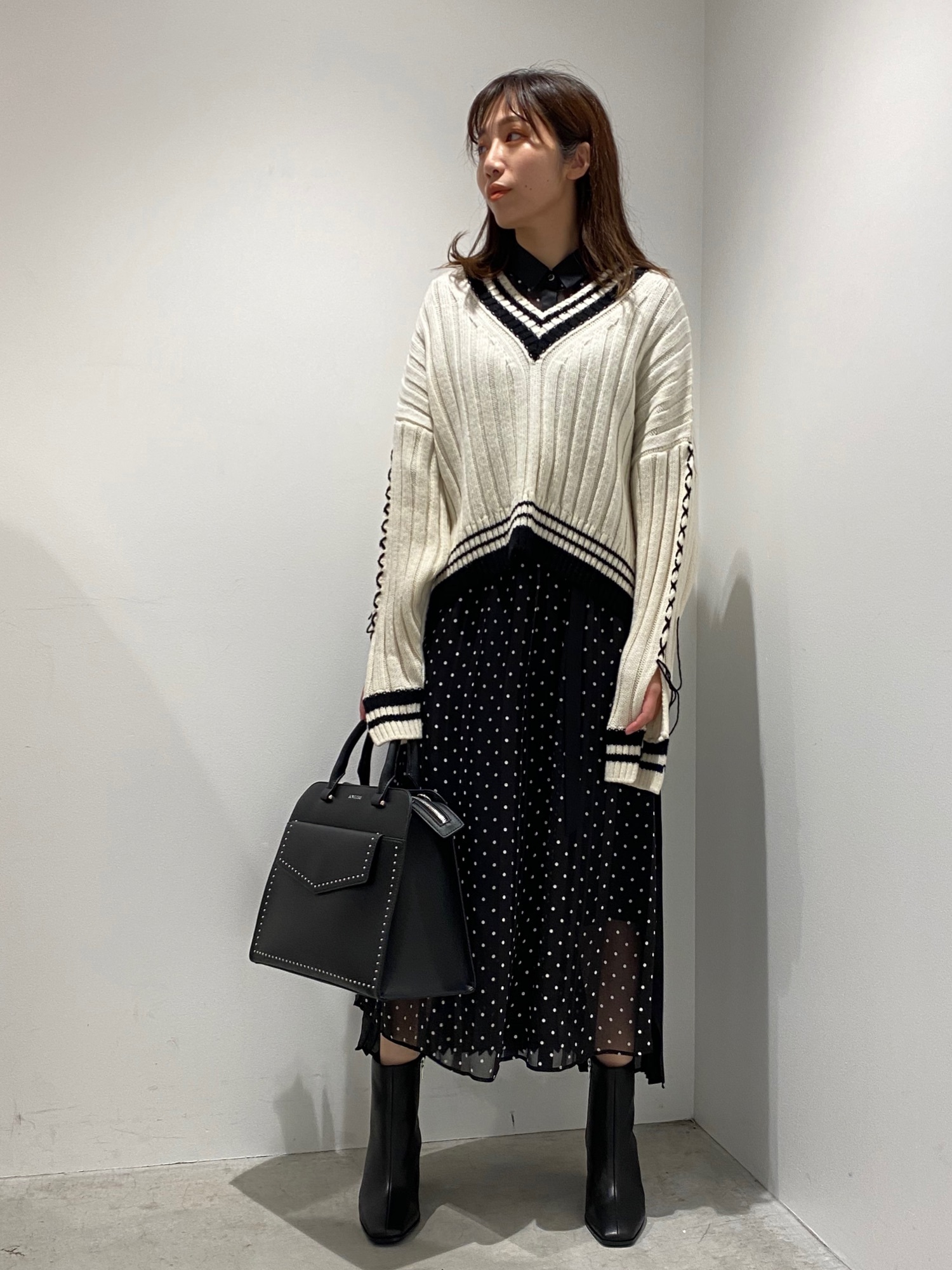 UJOH（ウジョー）の「Ujoh ウジョー クロップドチルデンニット