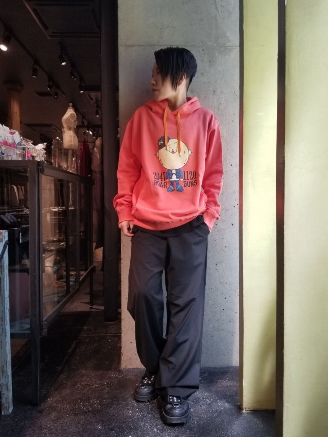 20471120 スタッフパーカー　限定品 20471120 スタッフナイロンパーカー